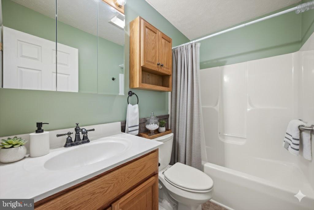 JEFFERSON VILLAGE - Residential Lease