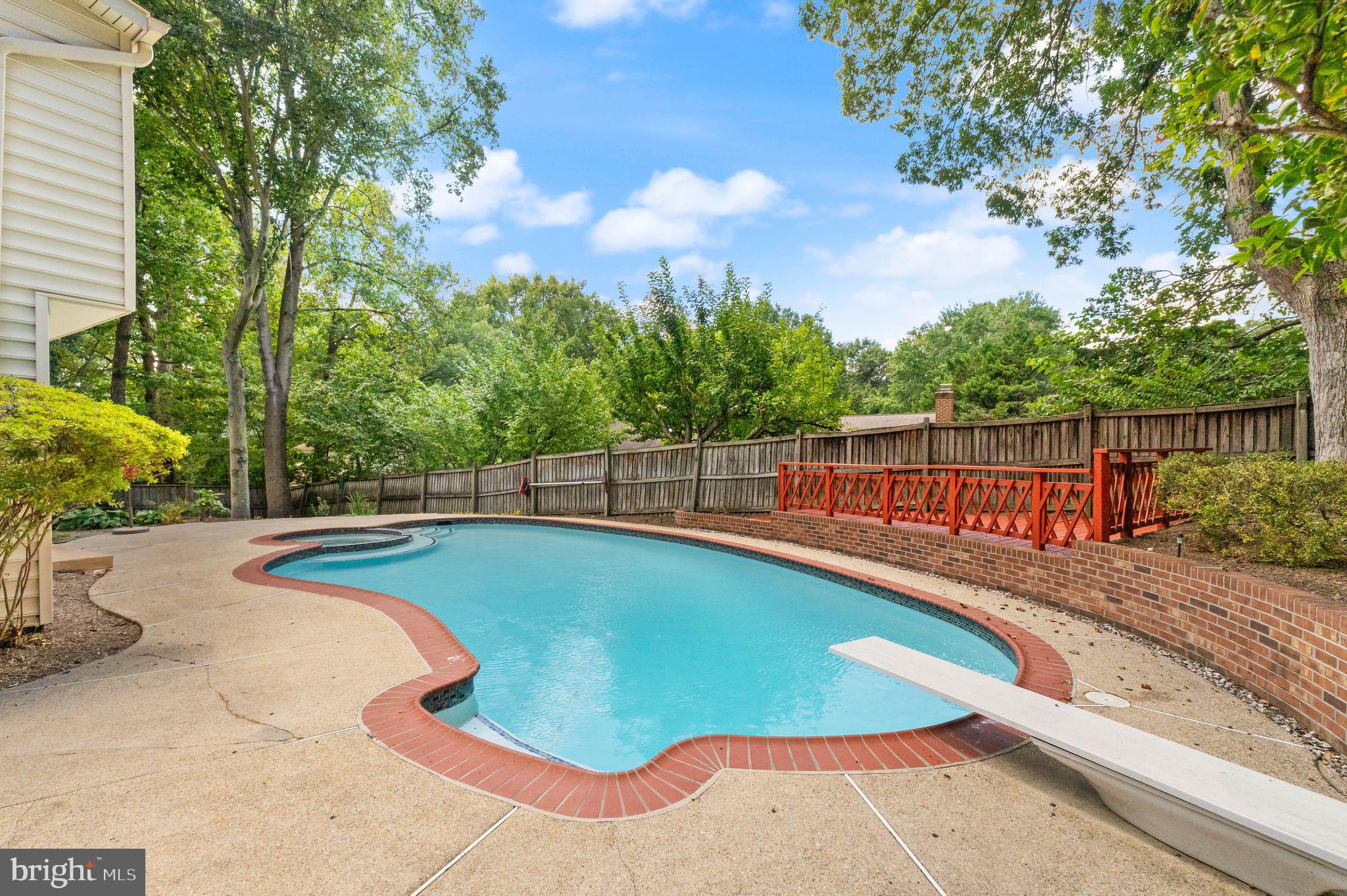 GEORGE MASON FOREST - Residential