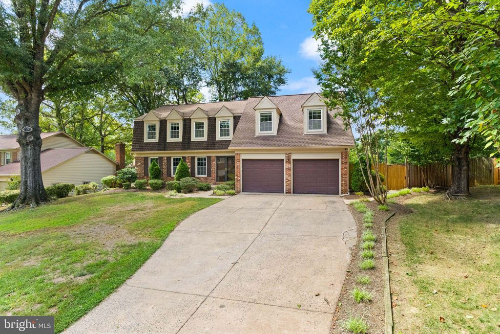 Photo of 10134 Red Spruce Road, FAIRFAX, VA 22032 (MLS # VAFX2265318)