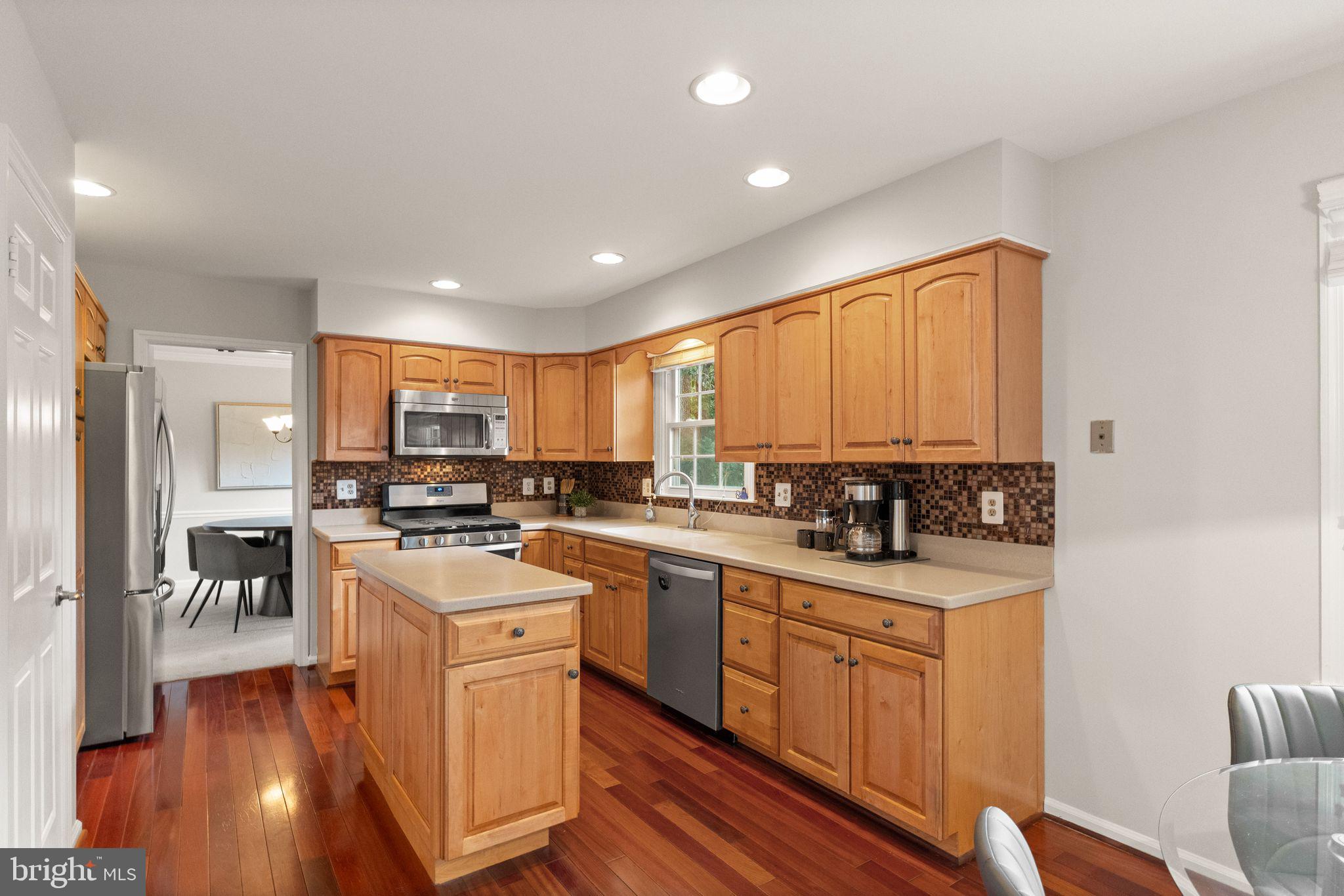 GEORGE MASON FOREST - Residential