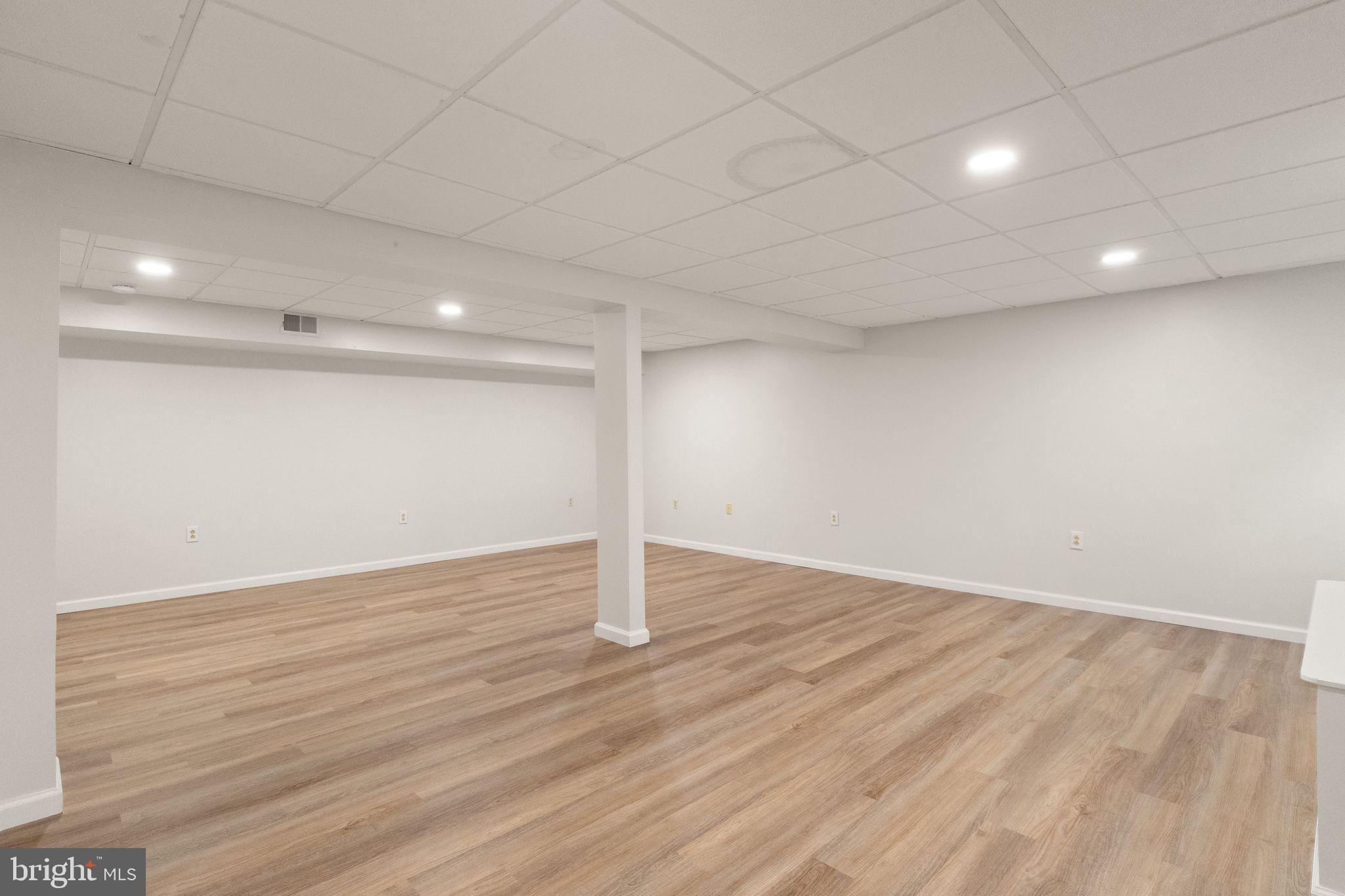 GEORGE MASON FOREST - Residential