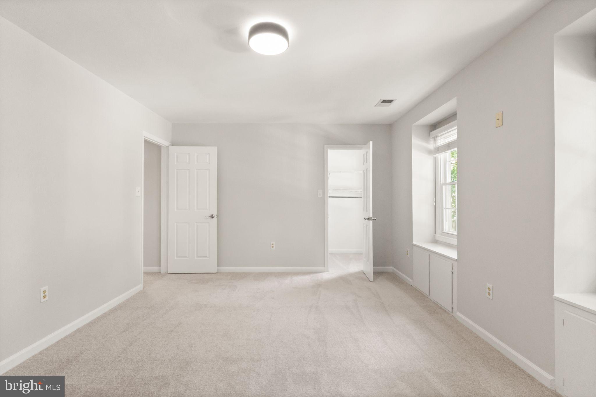 GEORGE MASON FOREST - Residential