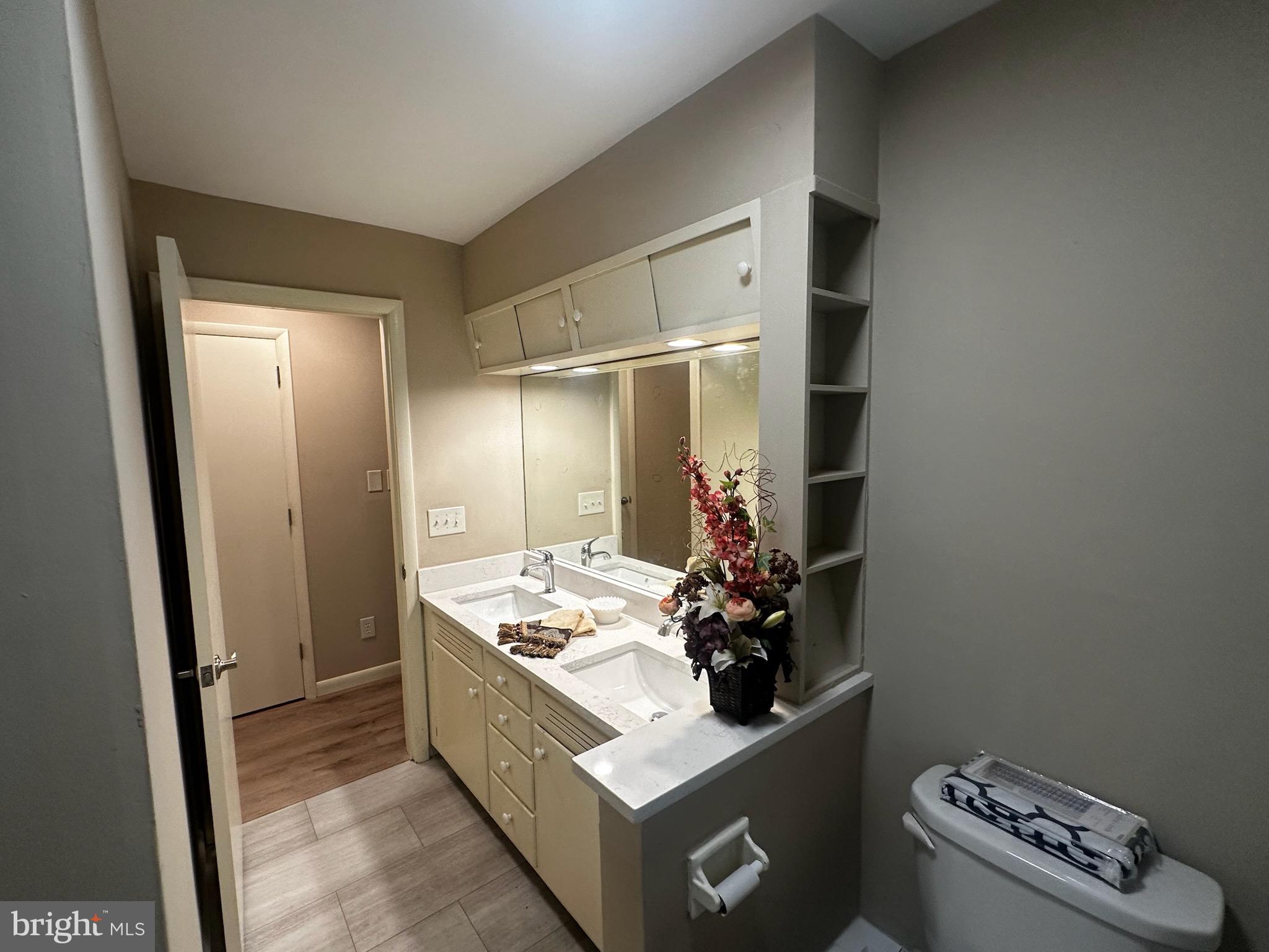 ELIZABETHTOWN BOROUGH - Residential