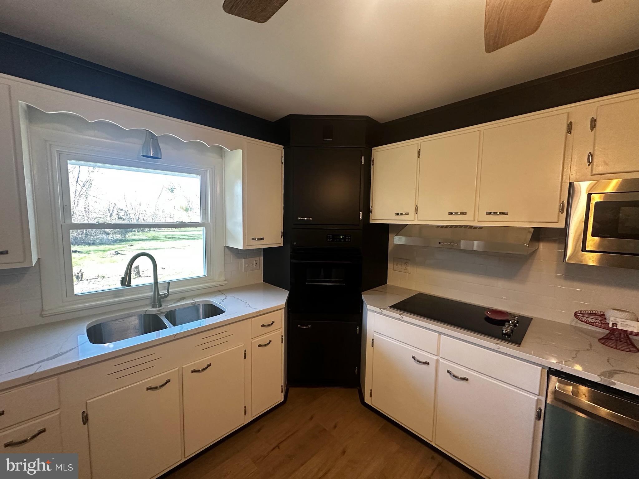 ELIZABETHTOWN BOROUGH - Residential