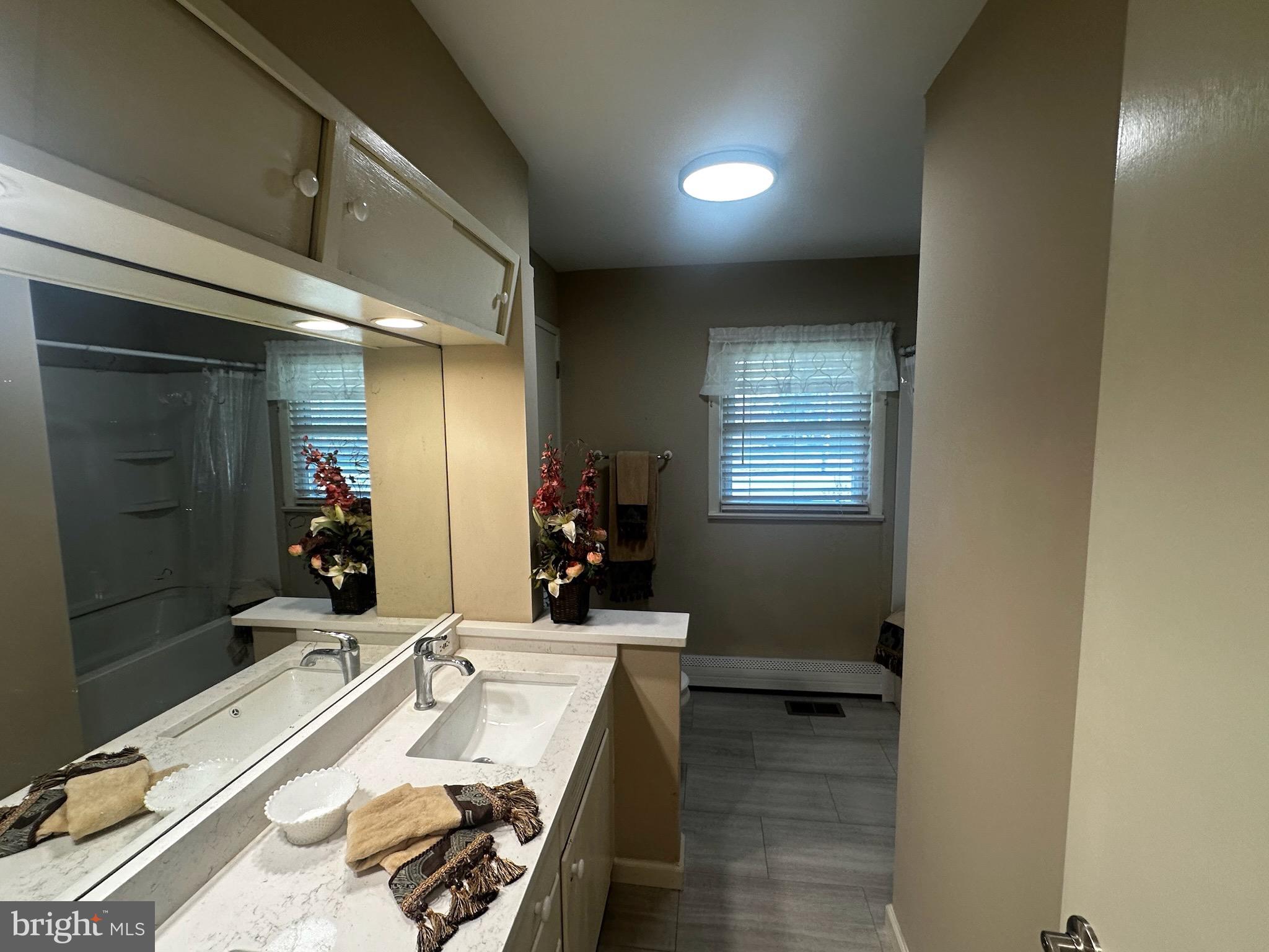 ELIZABETHTOWN BOROUGH - Residential