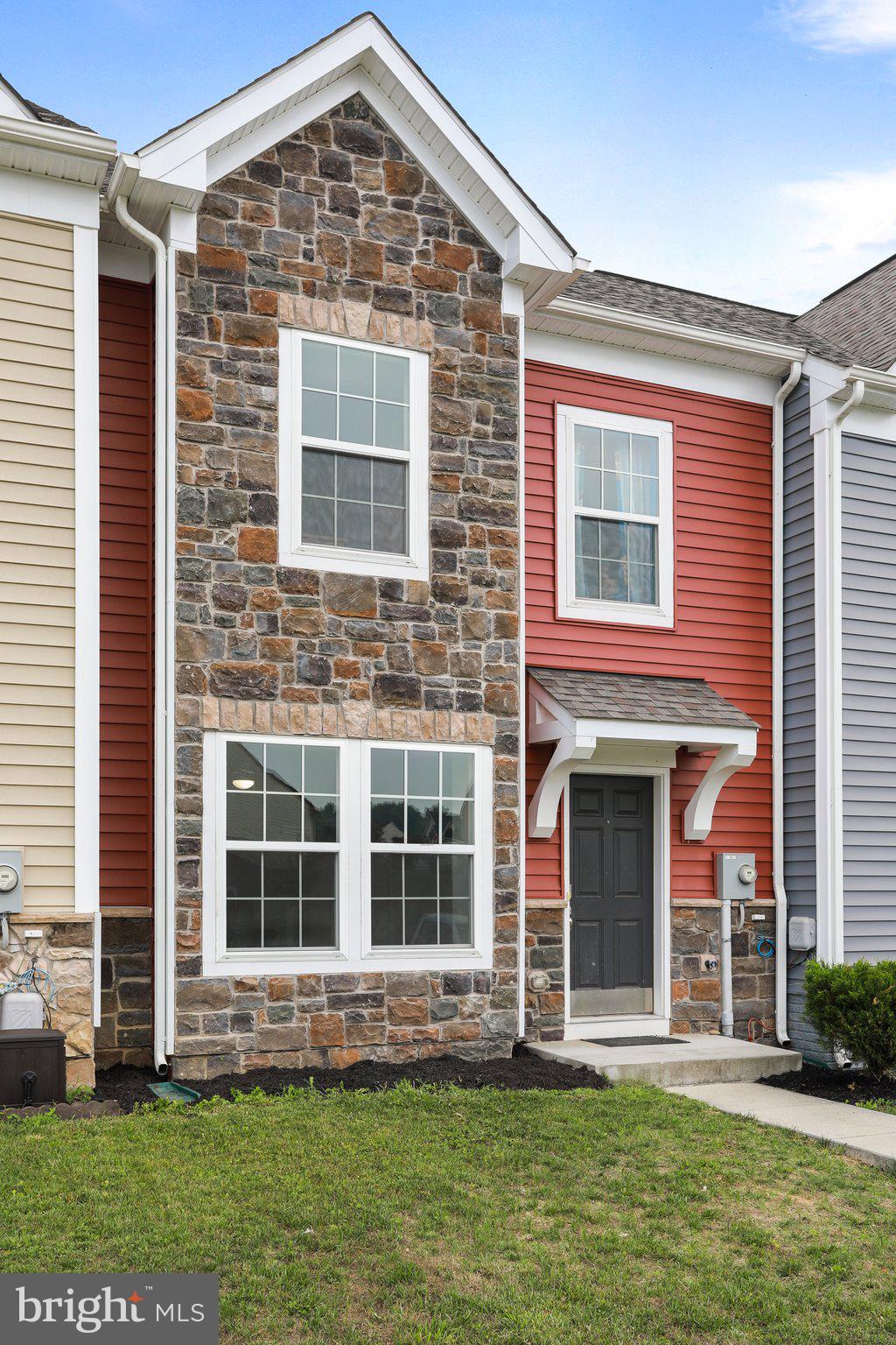 MCCAULEY CROSSING - Residential