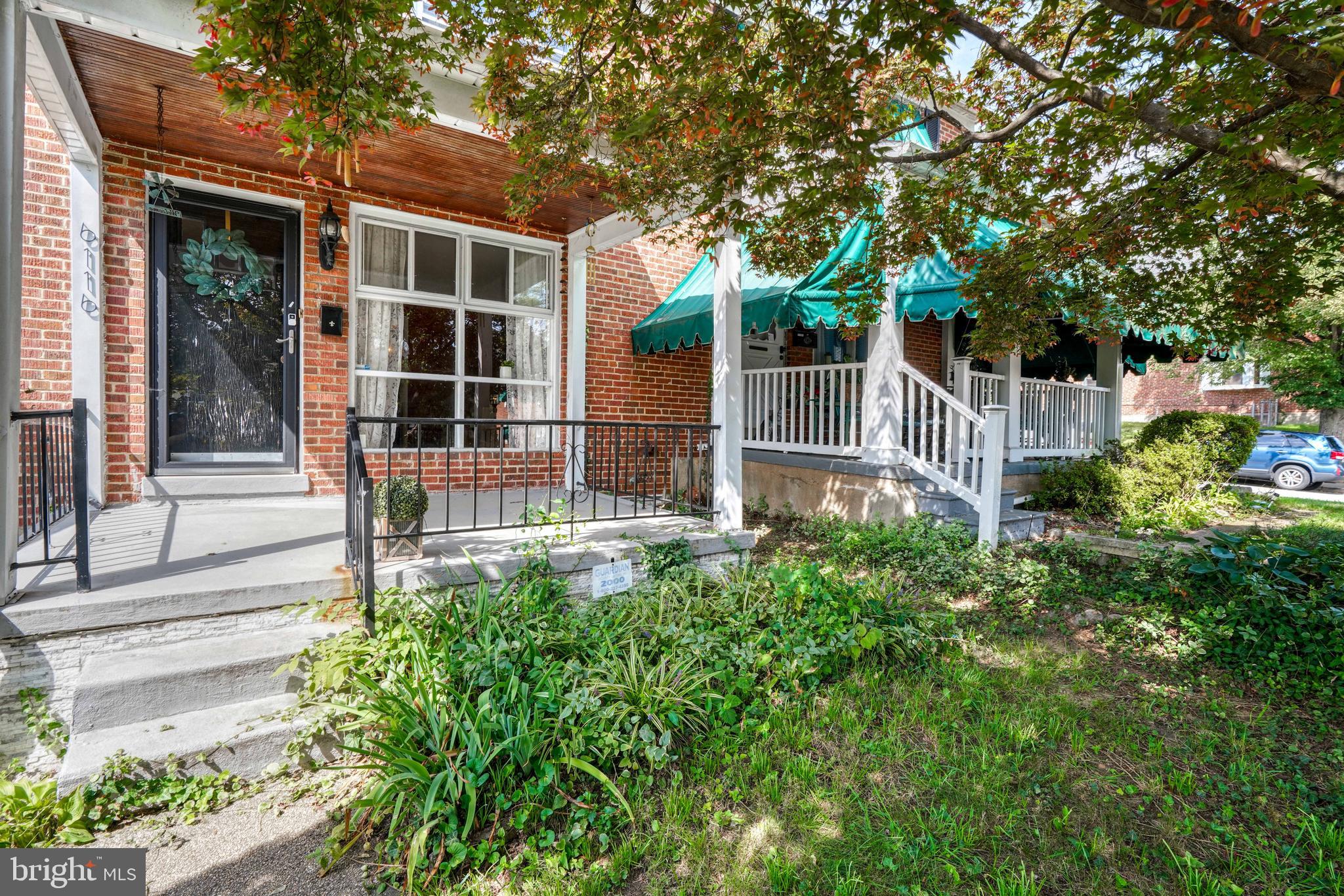 GLEN OAKS - Residential