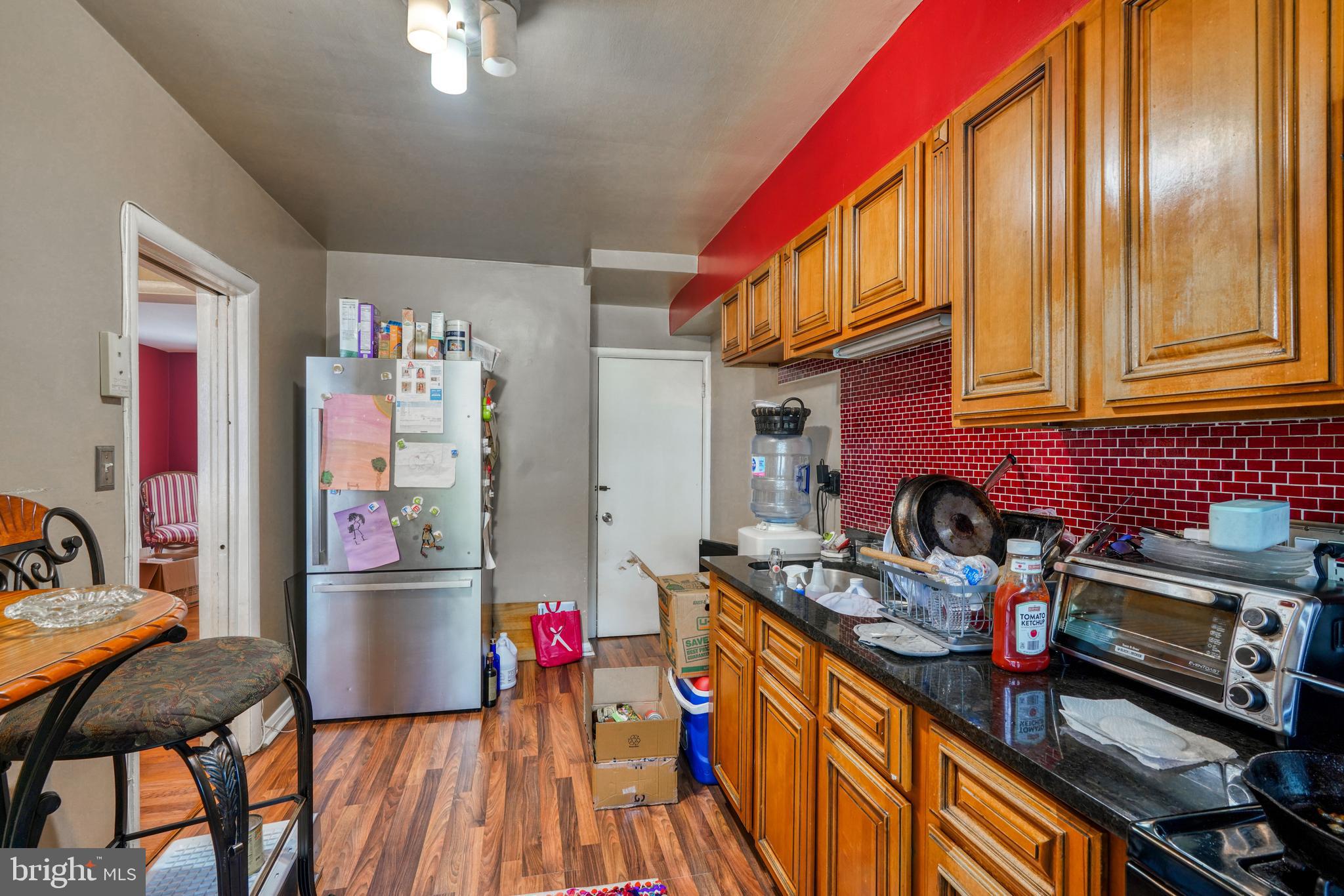 GLEN OAKS - Residential