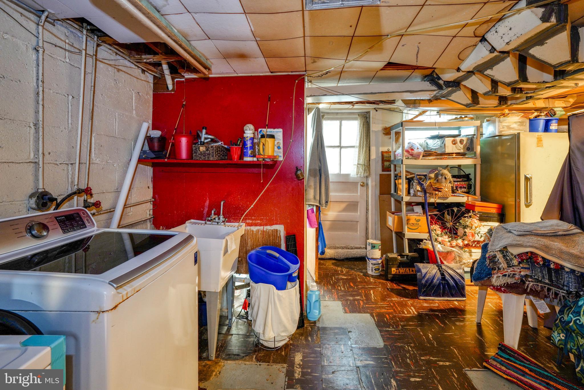 GLEN OAKS - Residential