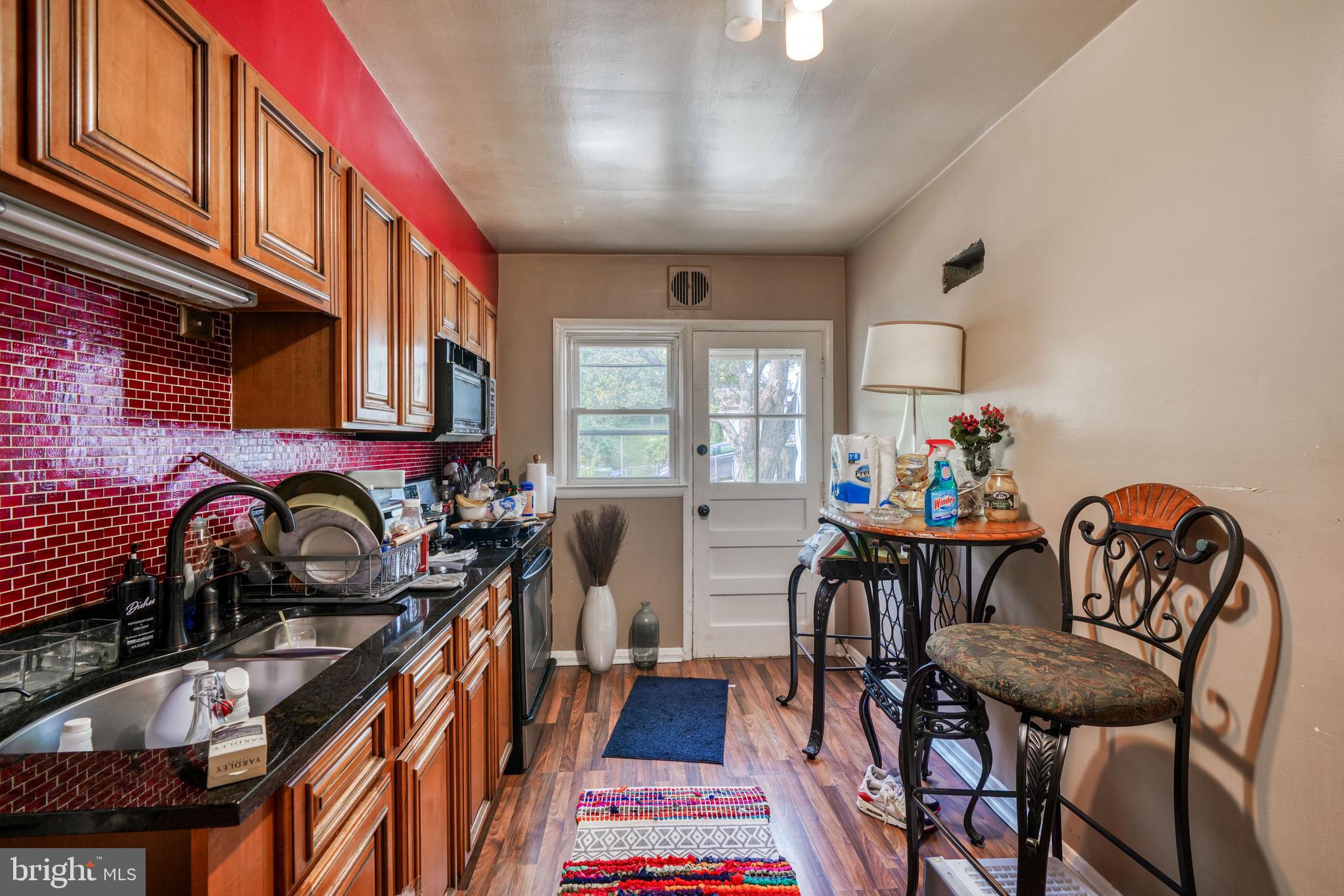 GLEN OAKS - Residential