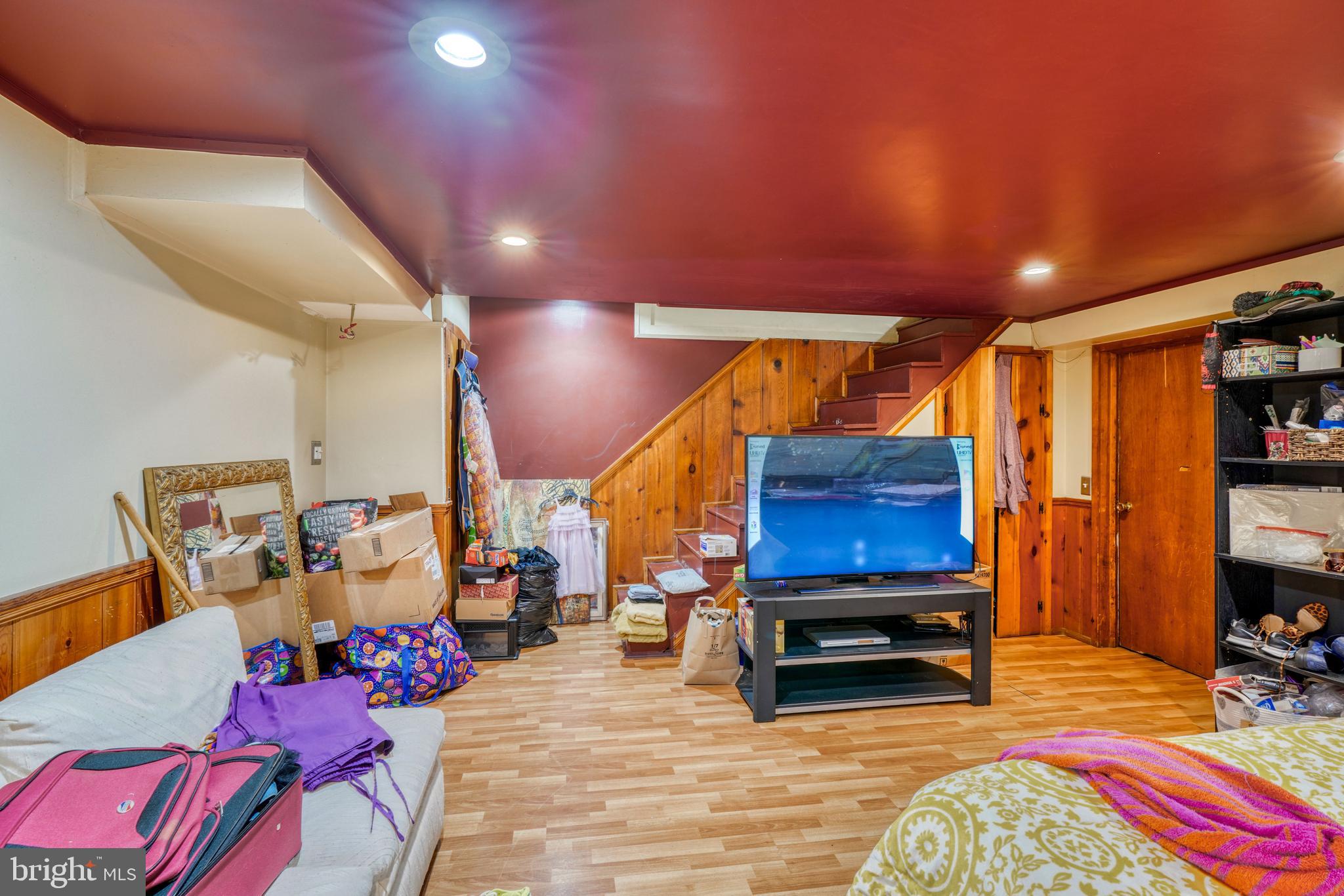 GLEN OAKS - Residential