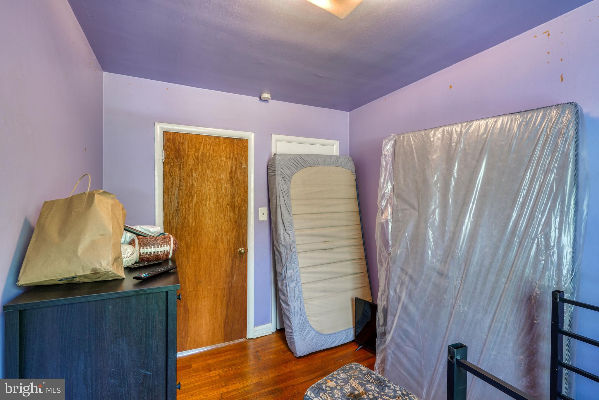 GLEN OAKS - Residential