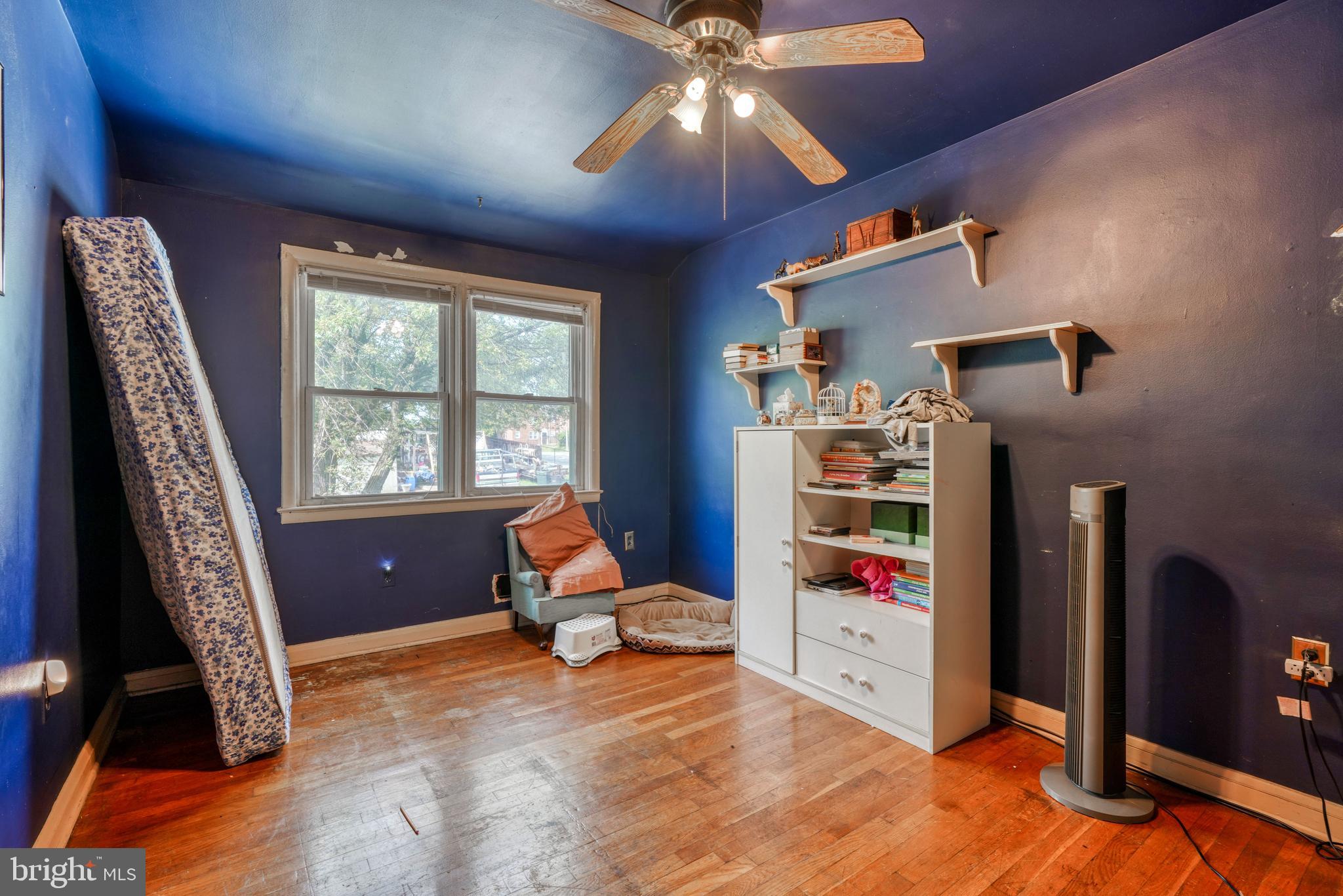 GLEN OAKS - Residential