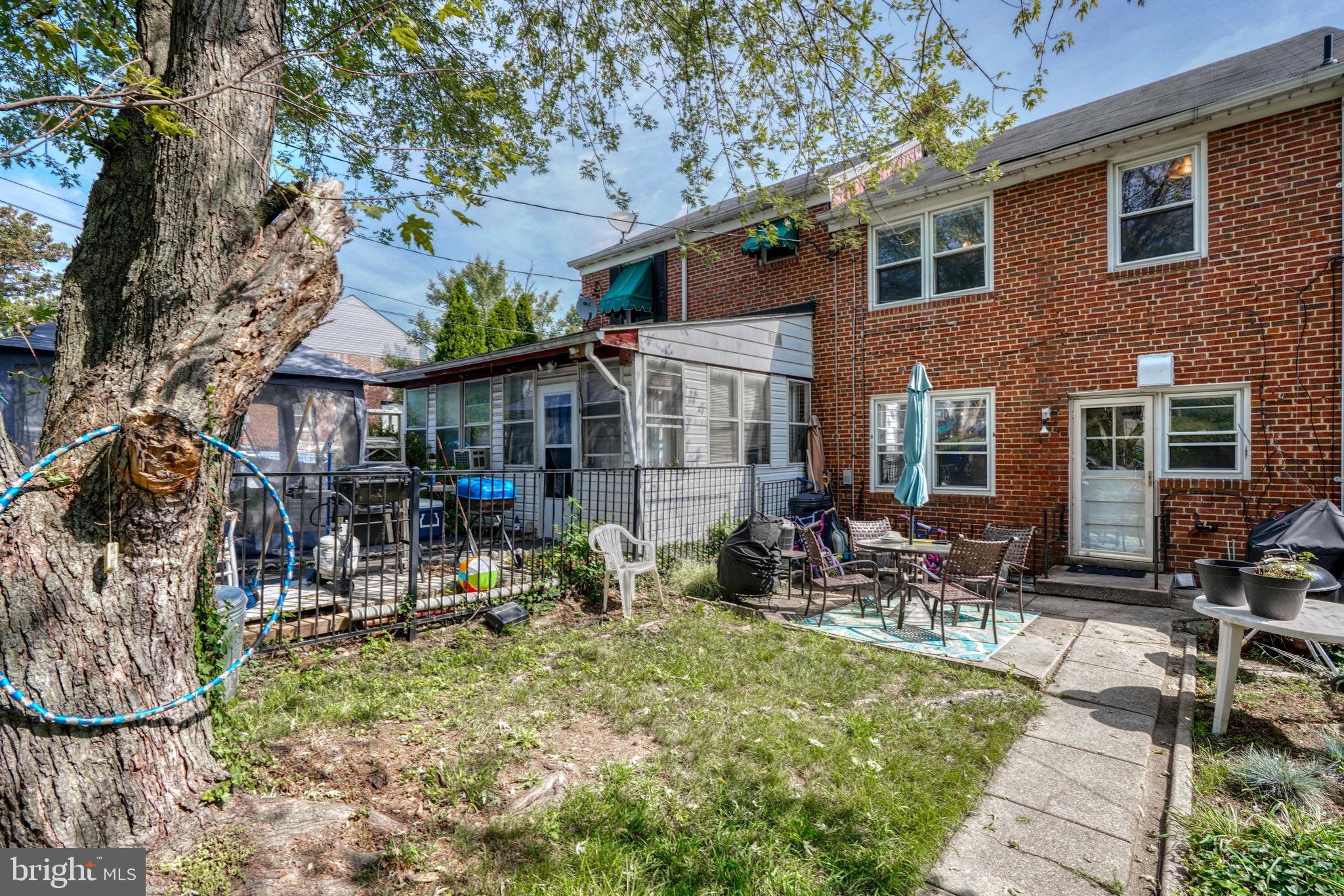 GLEN OAKS - Residential