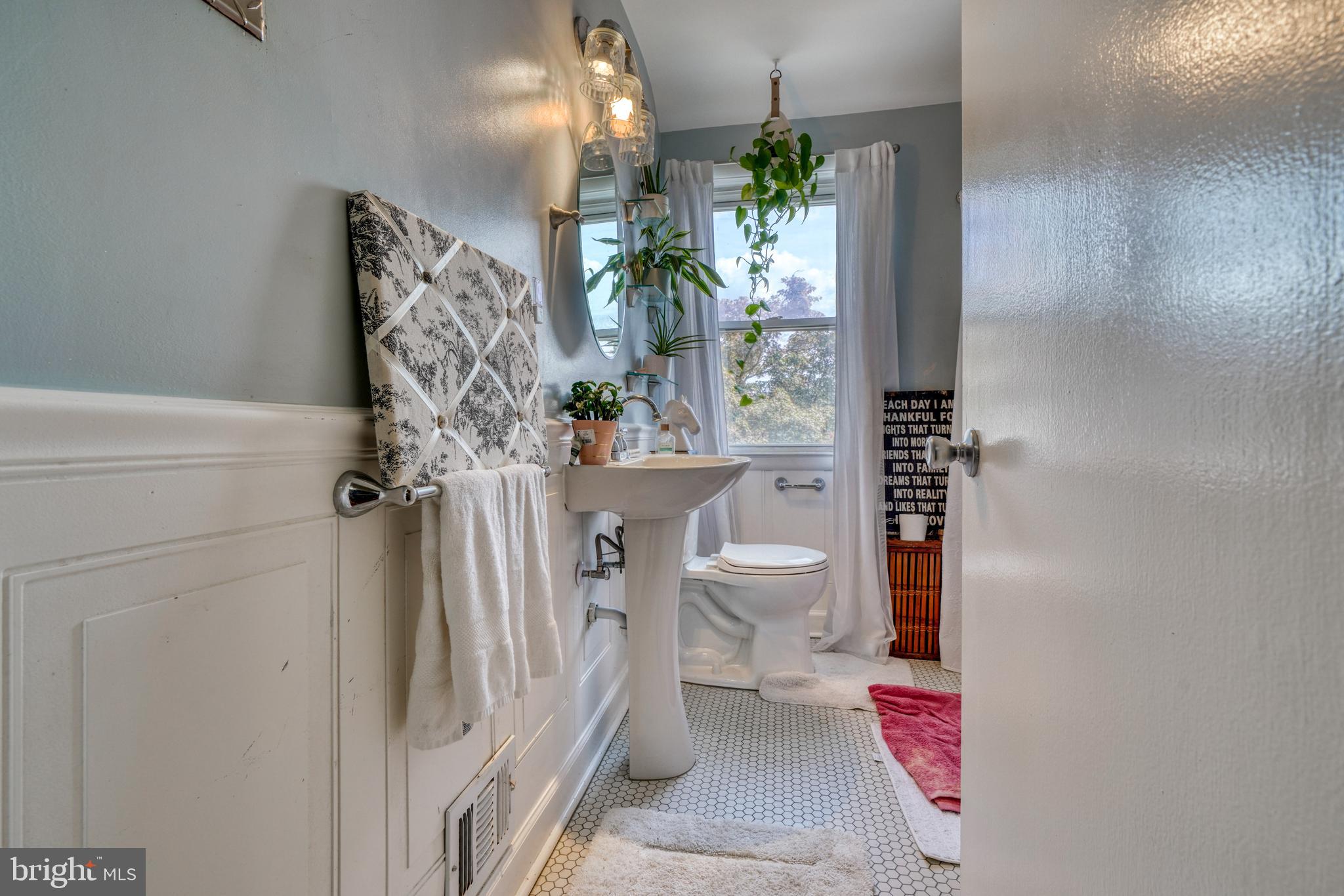 GLEN OAKS - Residential