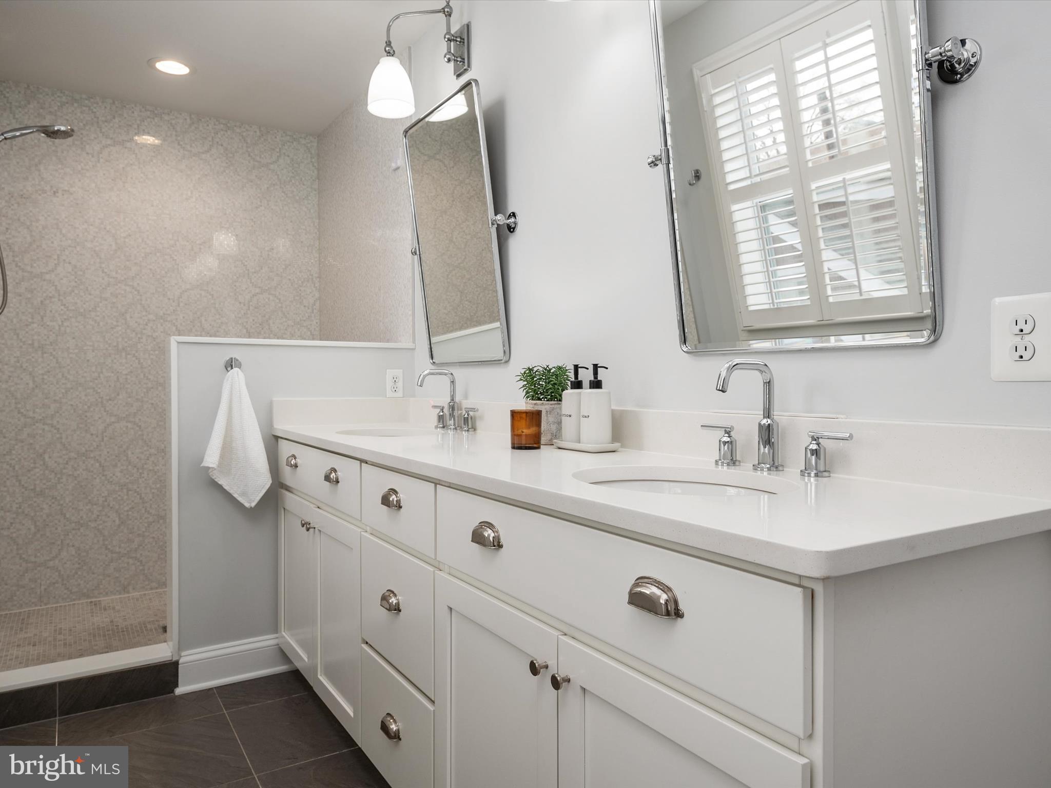 EASTPORT - Residential