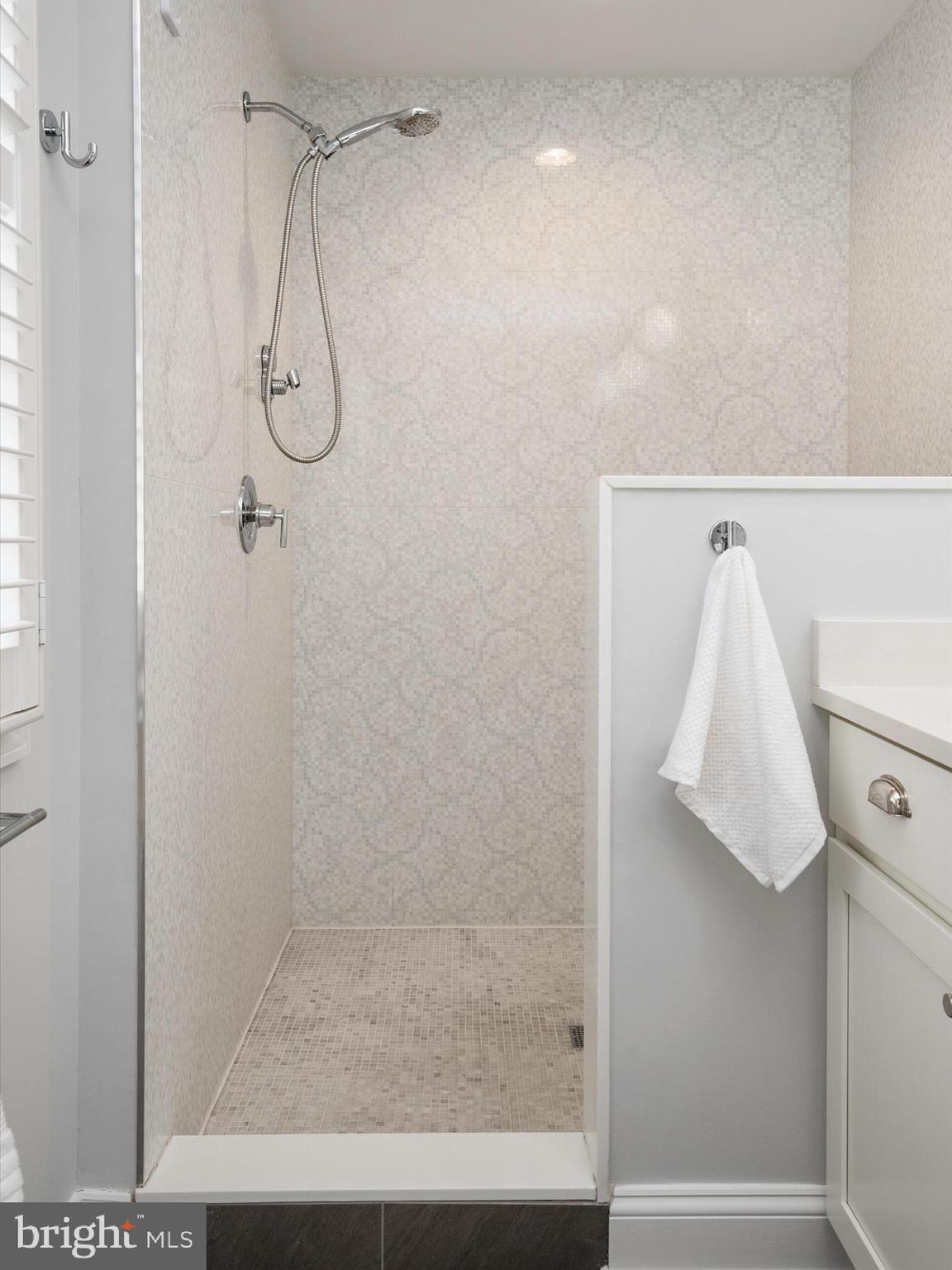 EASTPORT - Residential