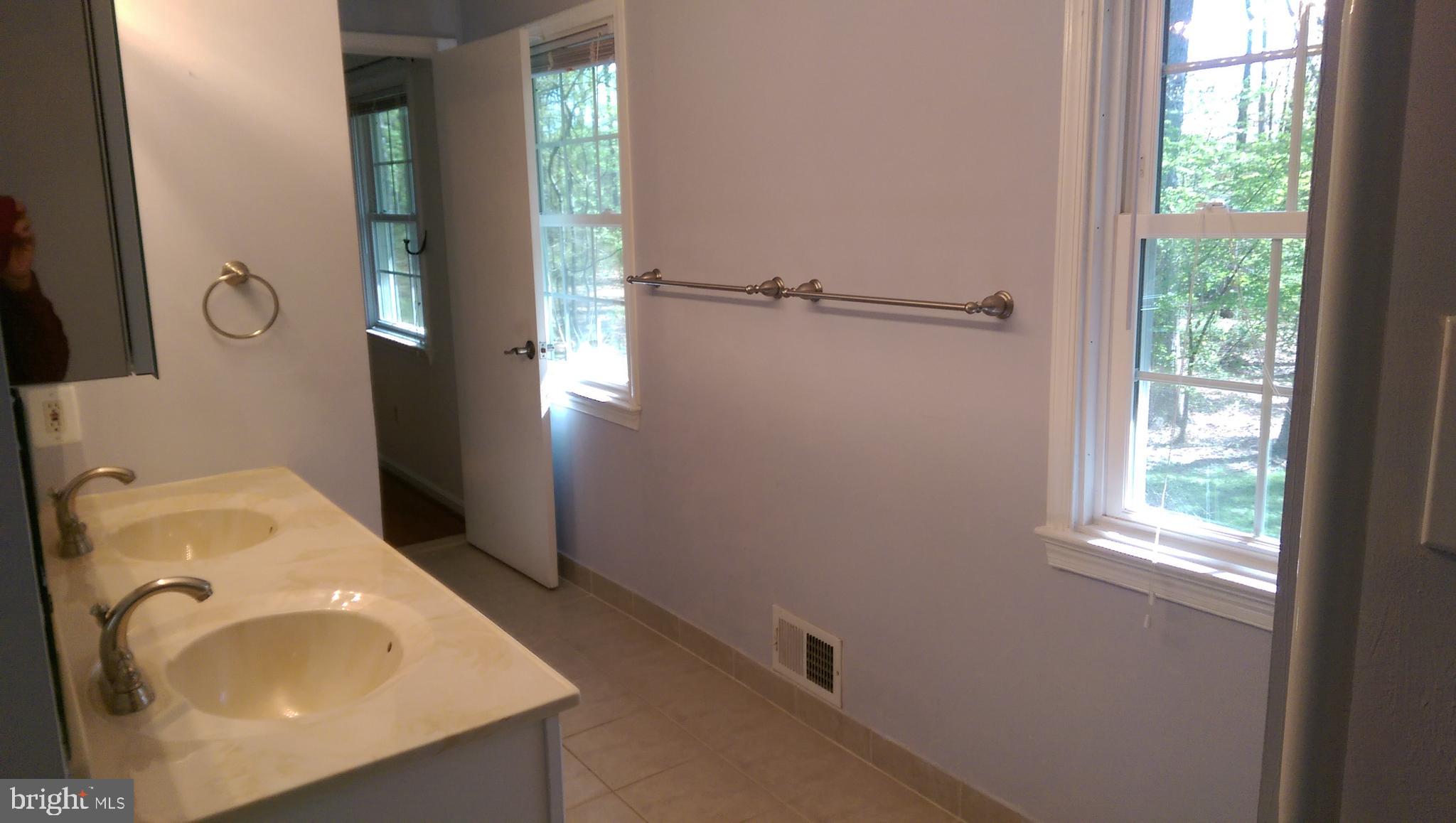 HUNTERS WOODS VILLAGE - Residential Lease