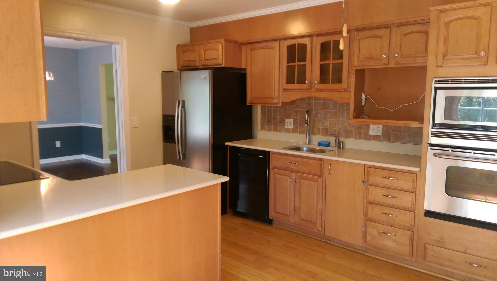 HUNTERS WOODS VILLAGE - Residential Lease