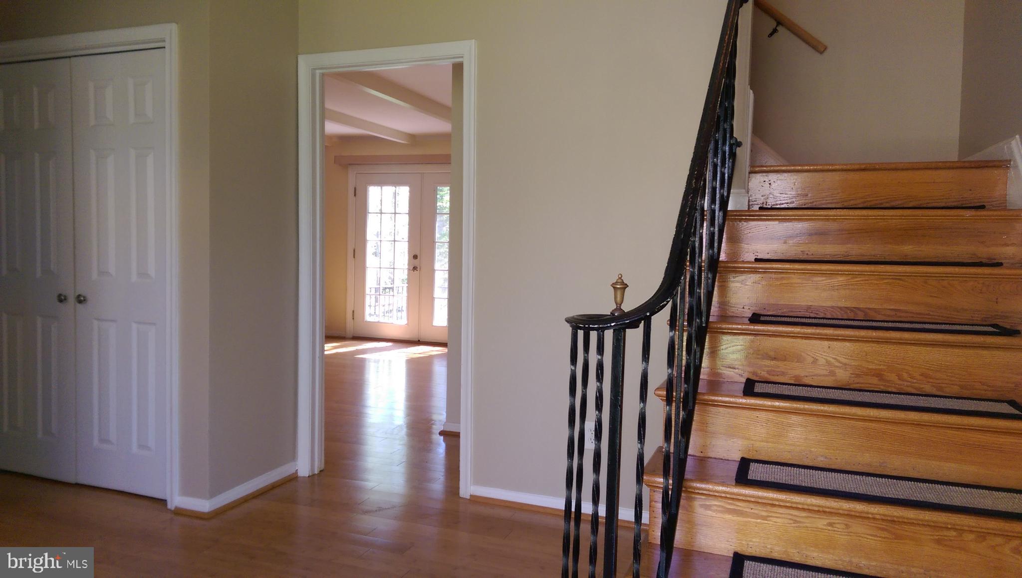 HUNTERS WOODS VILLAGE - Residential Lease