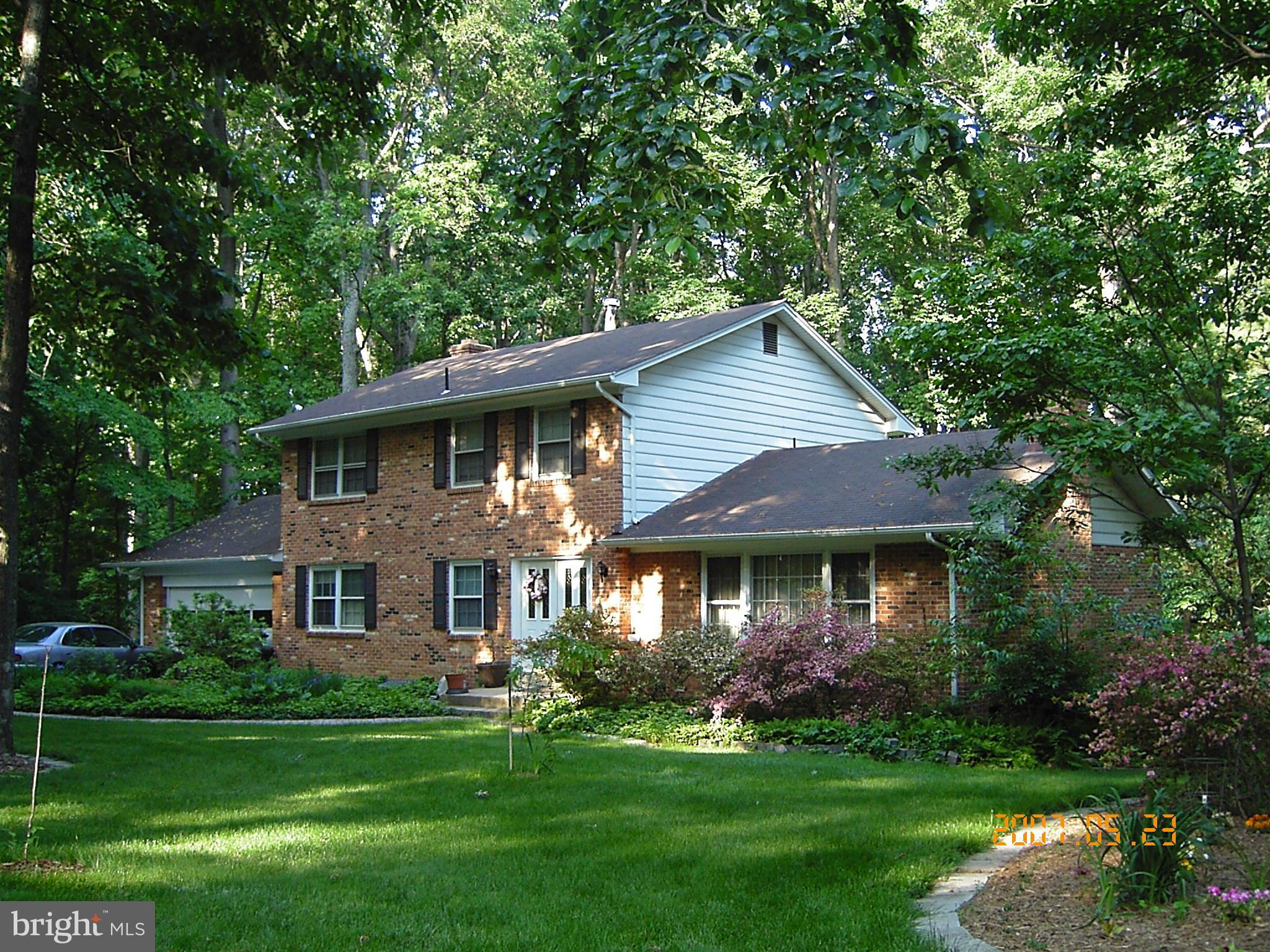 HUNTERS WOODS VILLAGE - Residential Lease