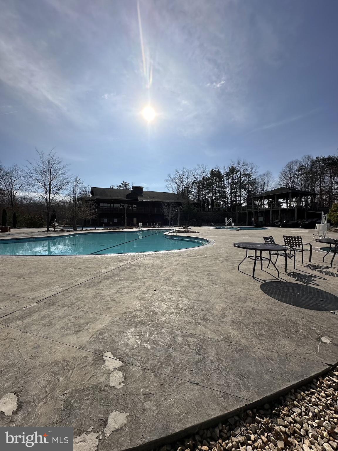 SHENANDOAH CROSSING - Land