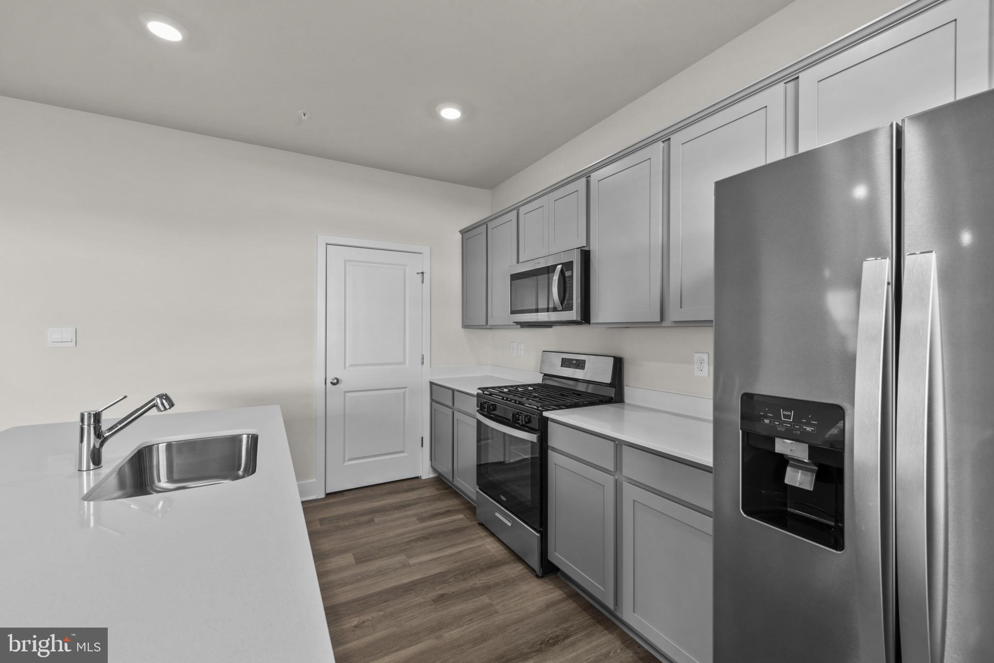 RED HILL - Residential