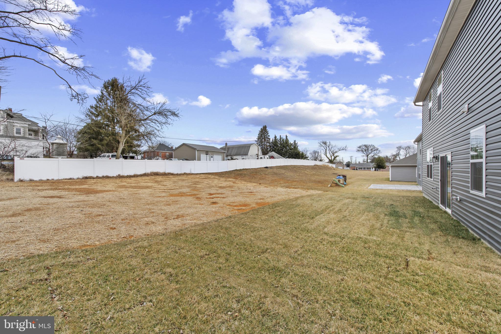 RED HILL - Residential