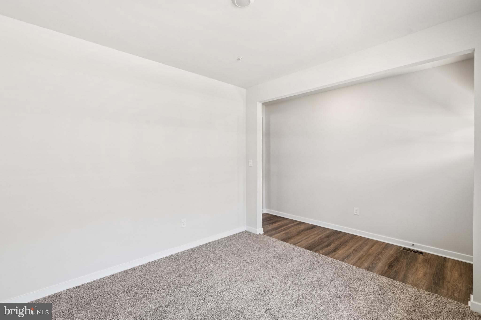 RED HILL - Residential