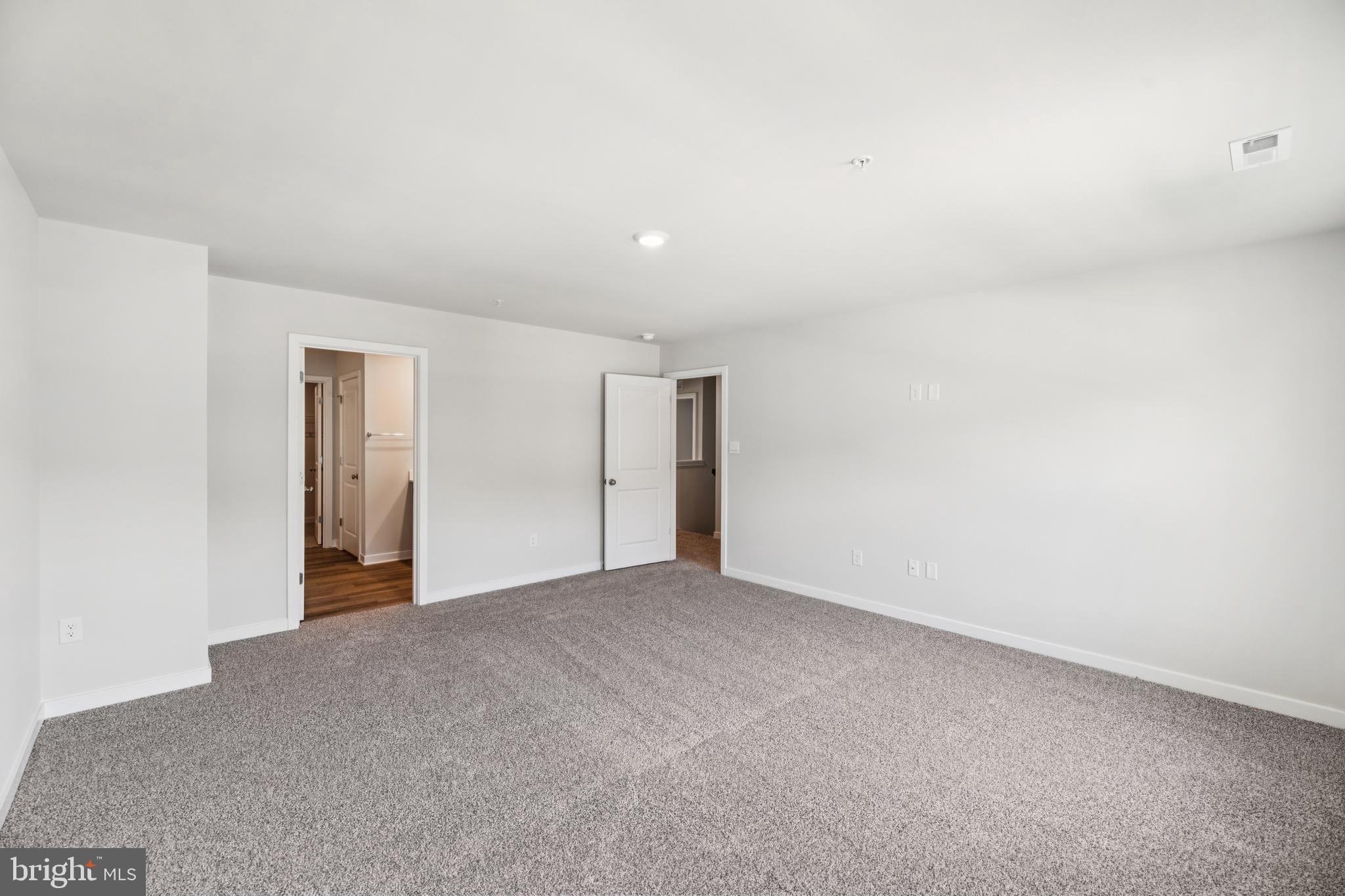 RED HILL - Residential