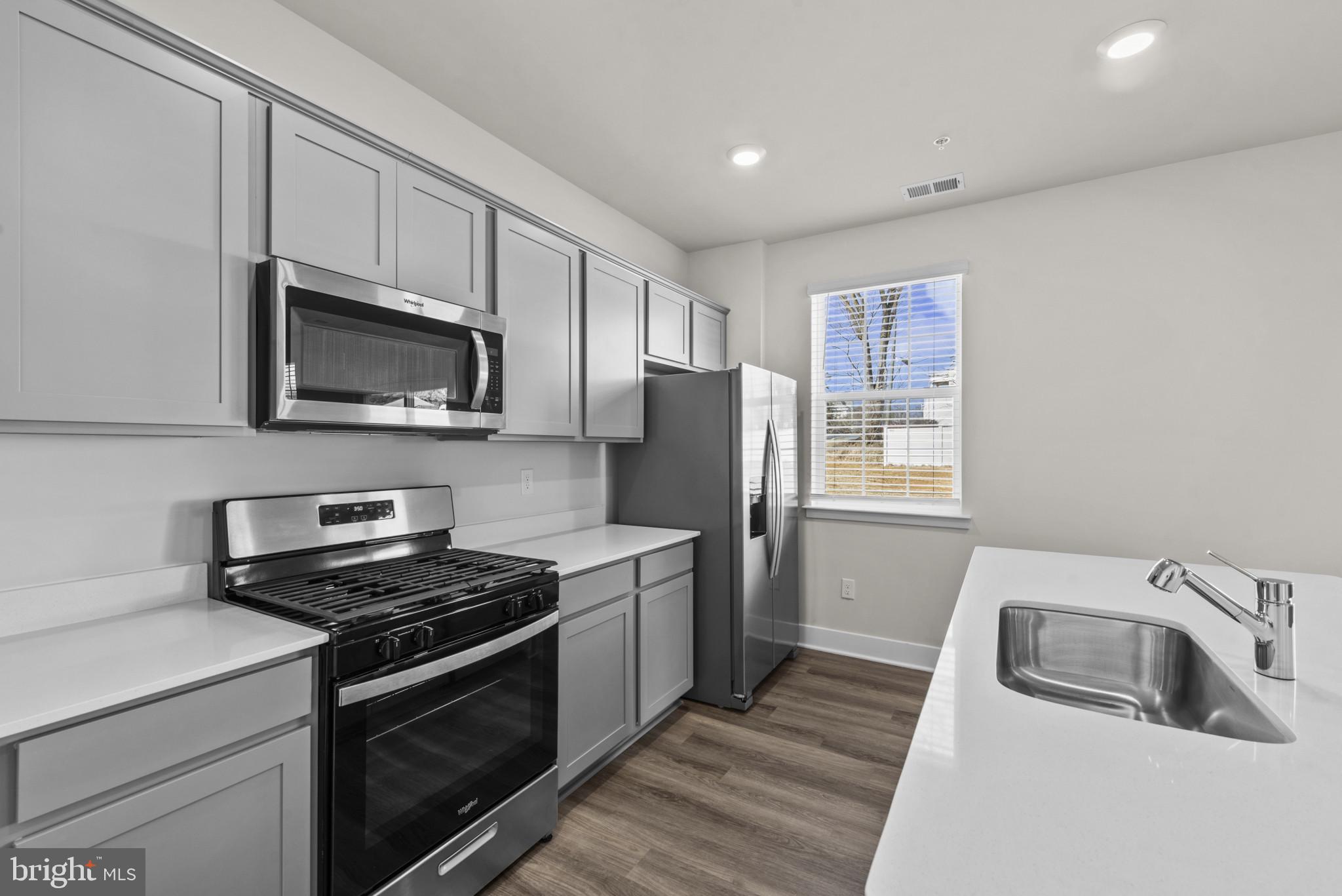 RED HILL - Residential