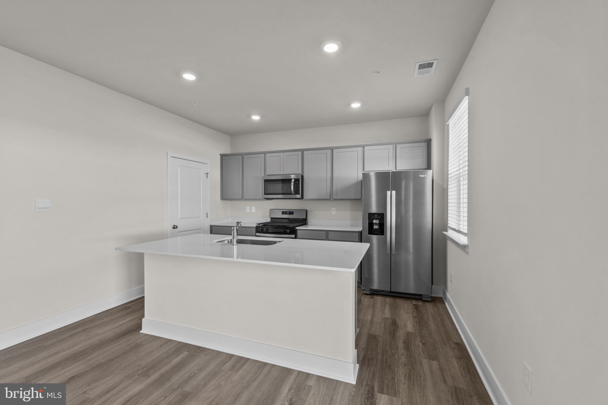 RED HILL - Residential