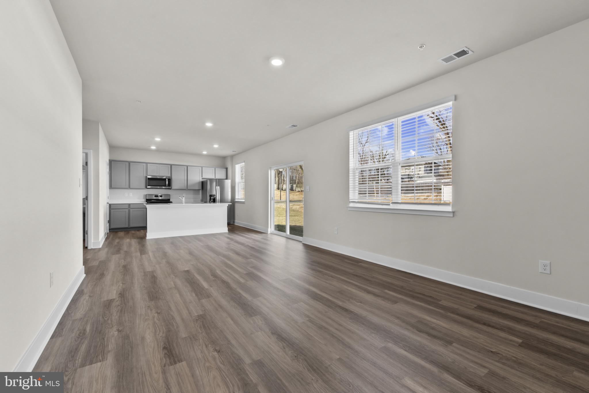 RED HILL - Residential