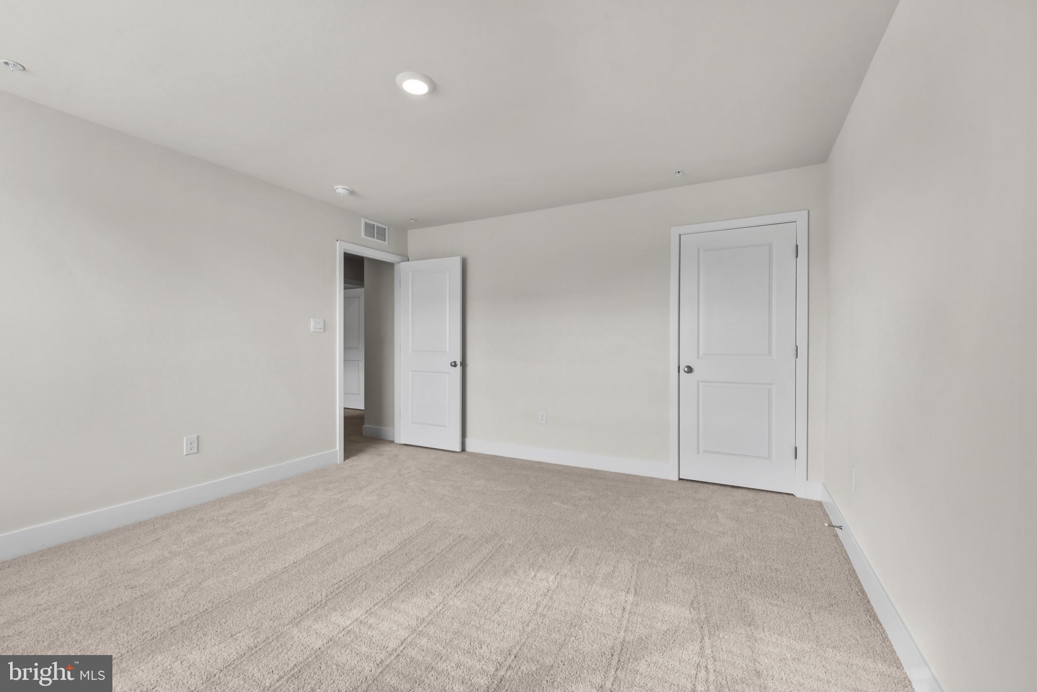 RED HILL - Residential