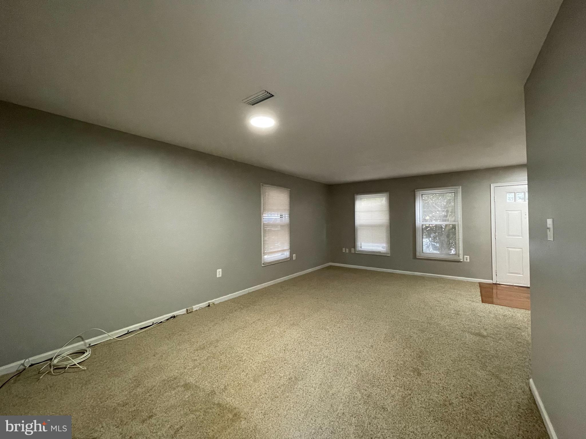 HERITAGE CROSSING - Residential Lease