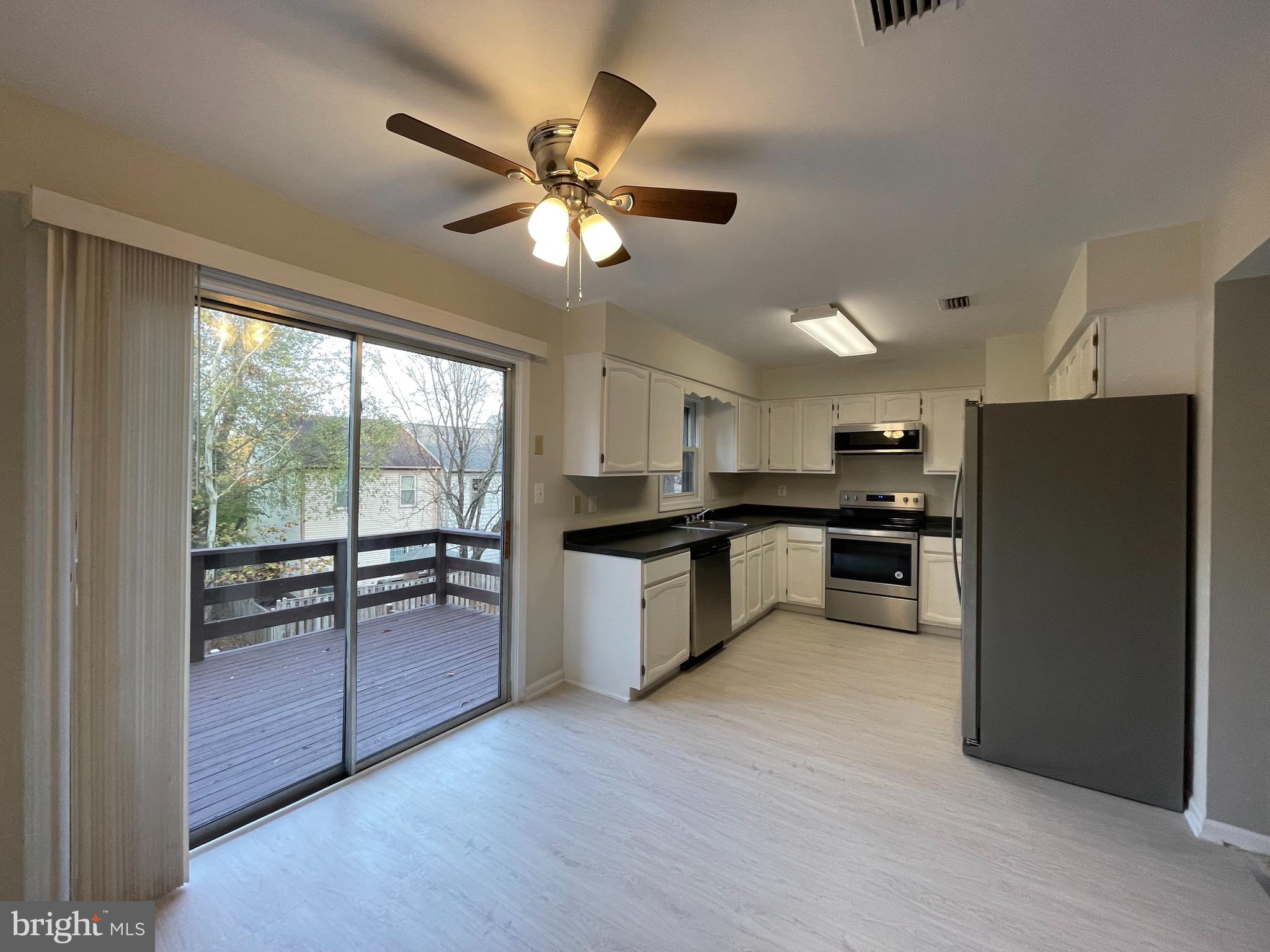 HERITAGE CROSSING - Residential Lease