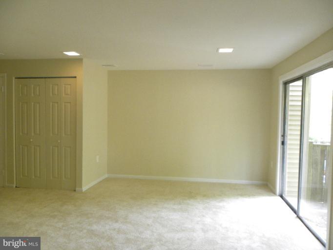 HERITAGE CROSSING - Residential Lease