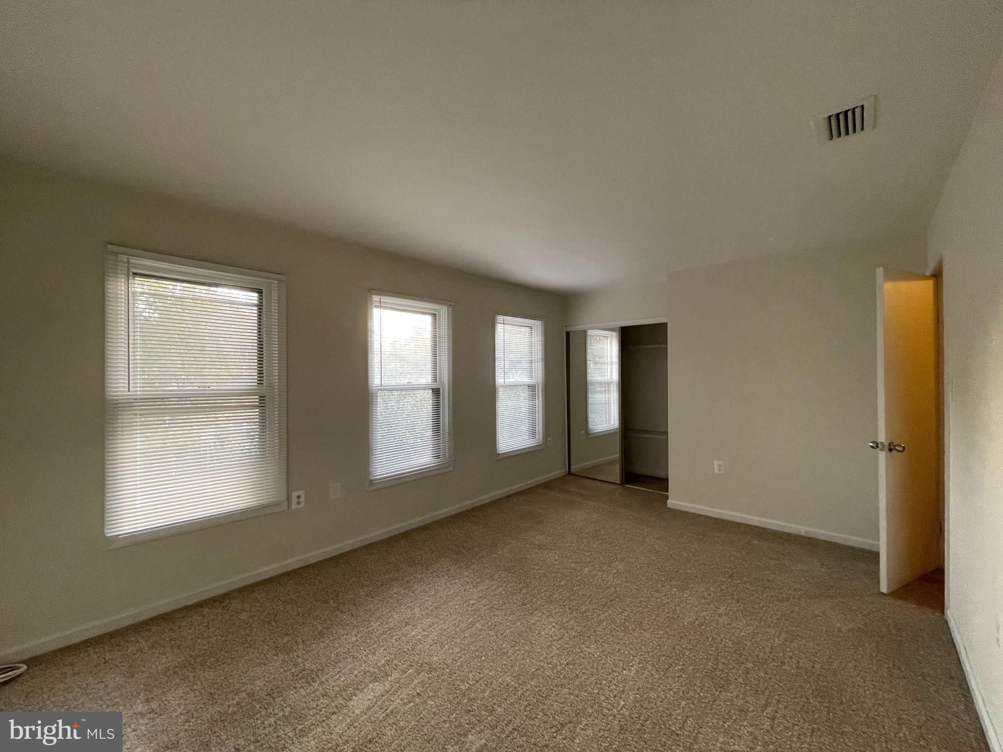 HERITAGE CROSSING - Residential Lease