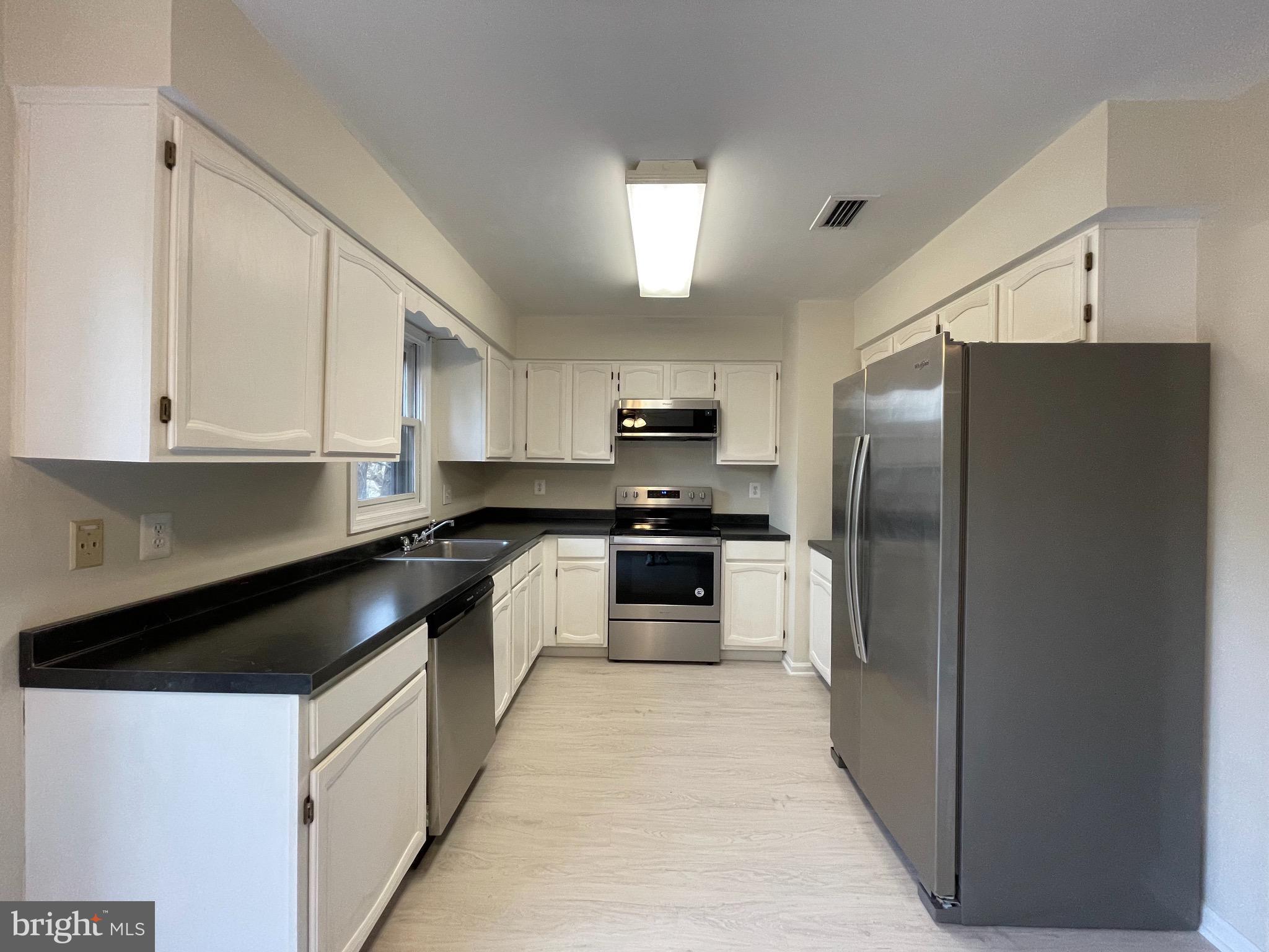 HERITAGE CROSSING - Residential Lease