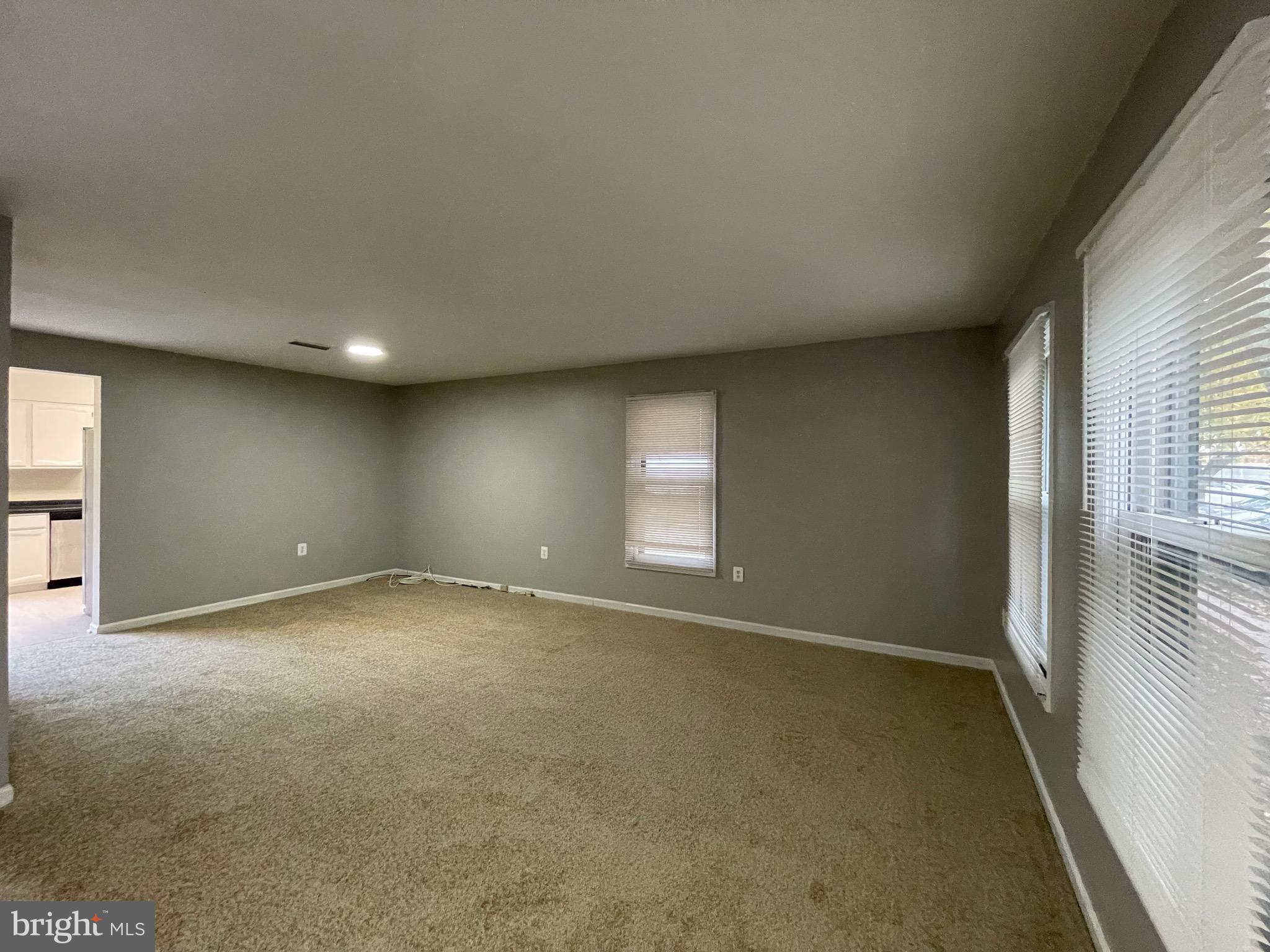 HERITAGE CROSSING - Residential Lease