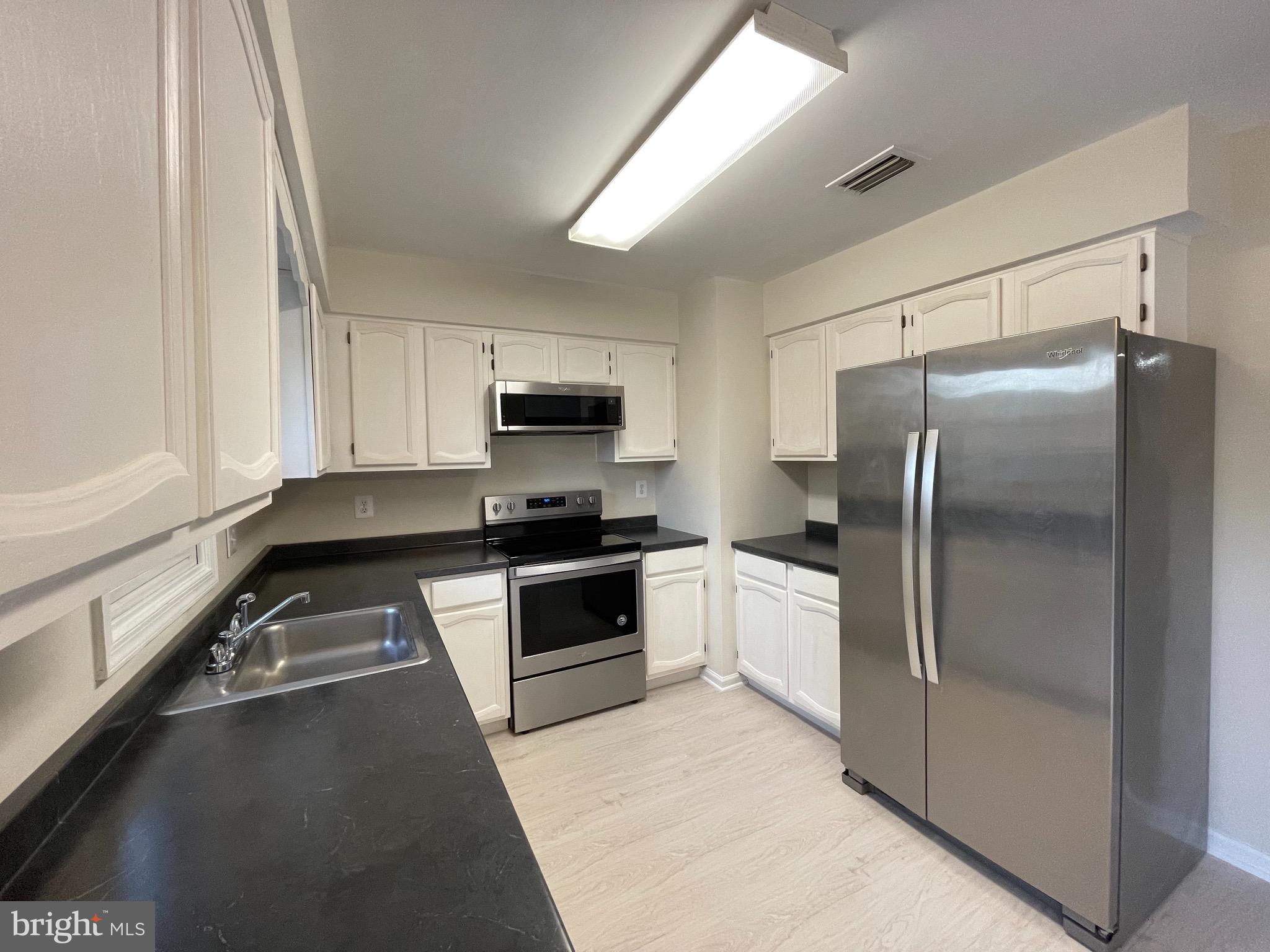 HERITAGE CROSSING - Residential Lease