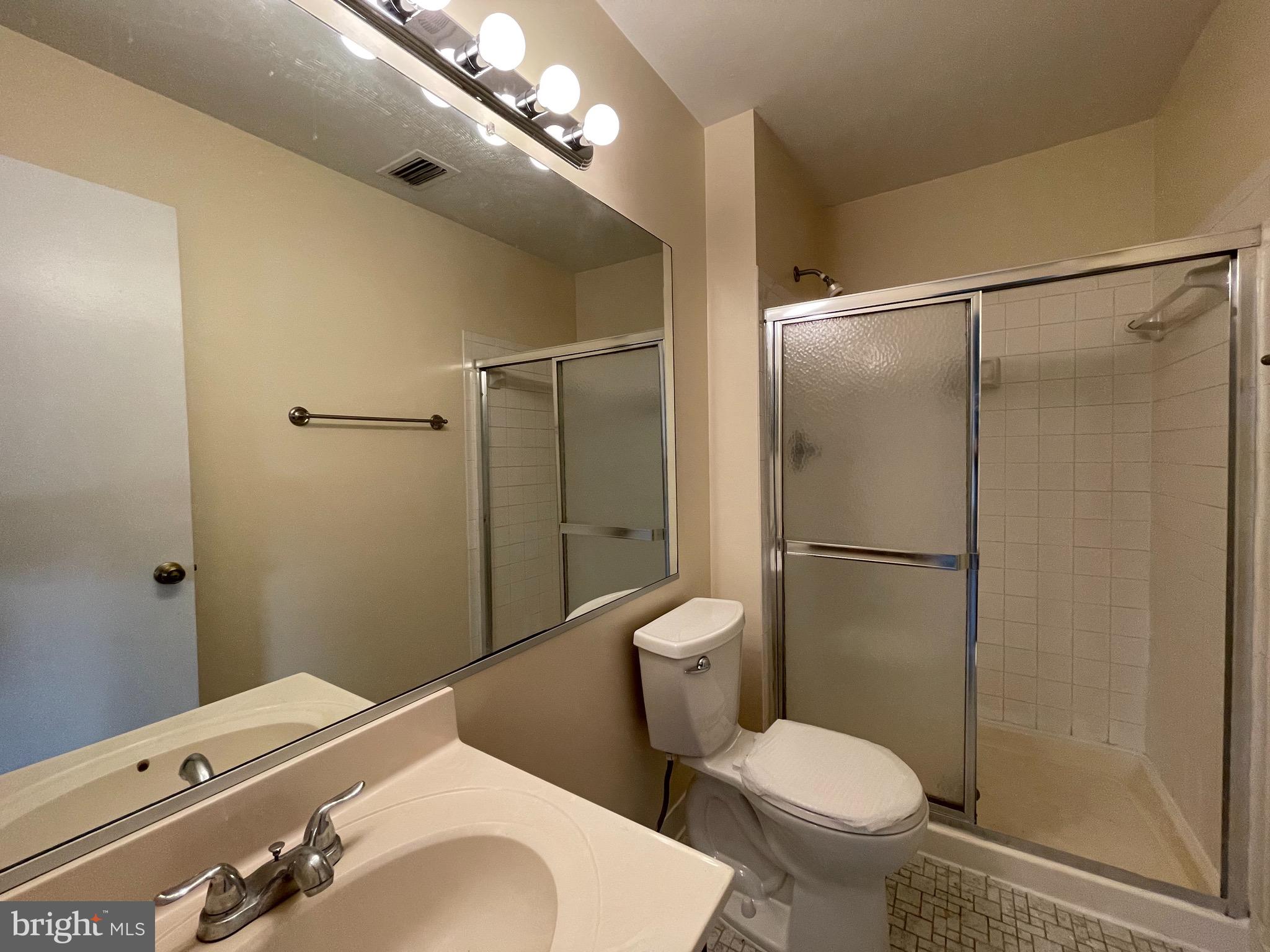 HERITAGE CROSSING - Residential Lease