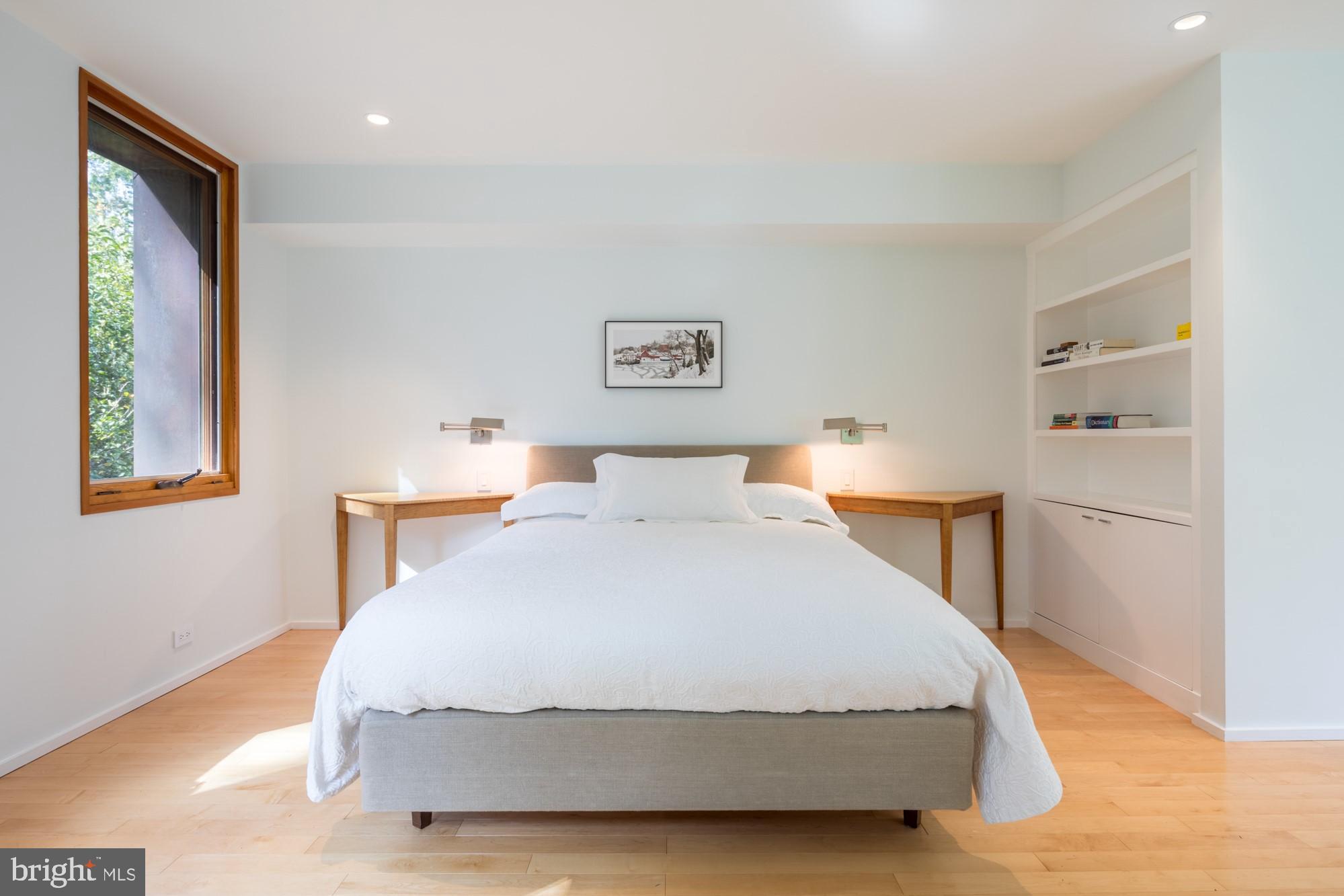 ARLINGWOOD - Residential