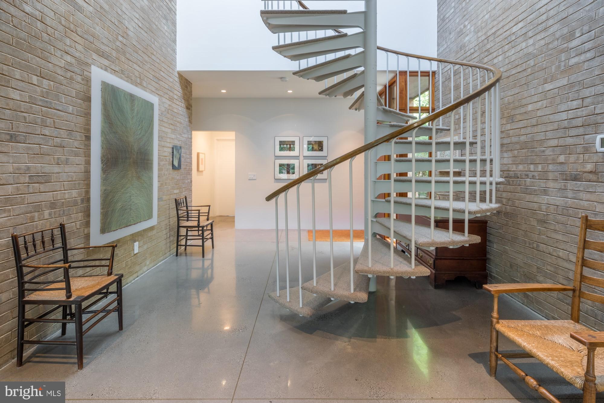 ARLINGWOOD - Residential