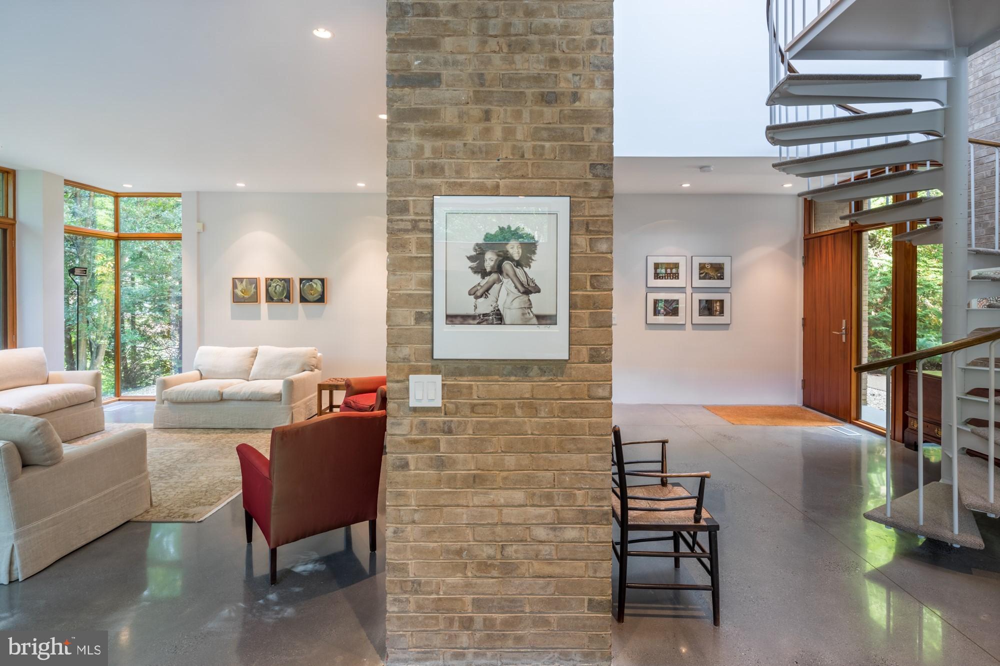 ARLINGWOOD - Residential