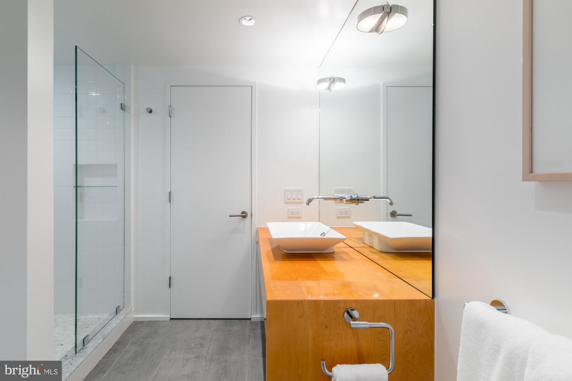 ARLINGWOOD - Residential