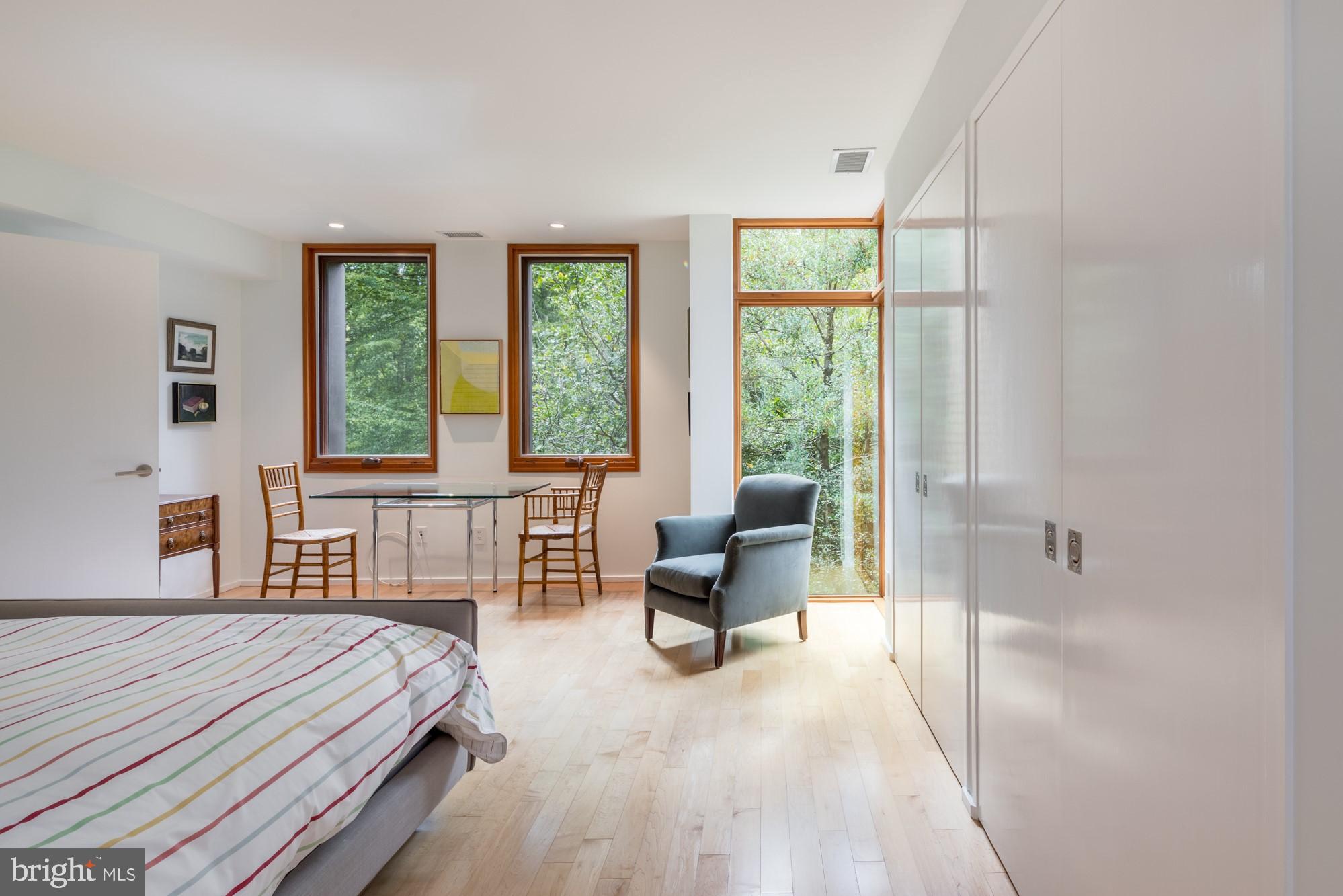 ARLINGWOOD - Residential