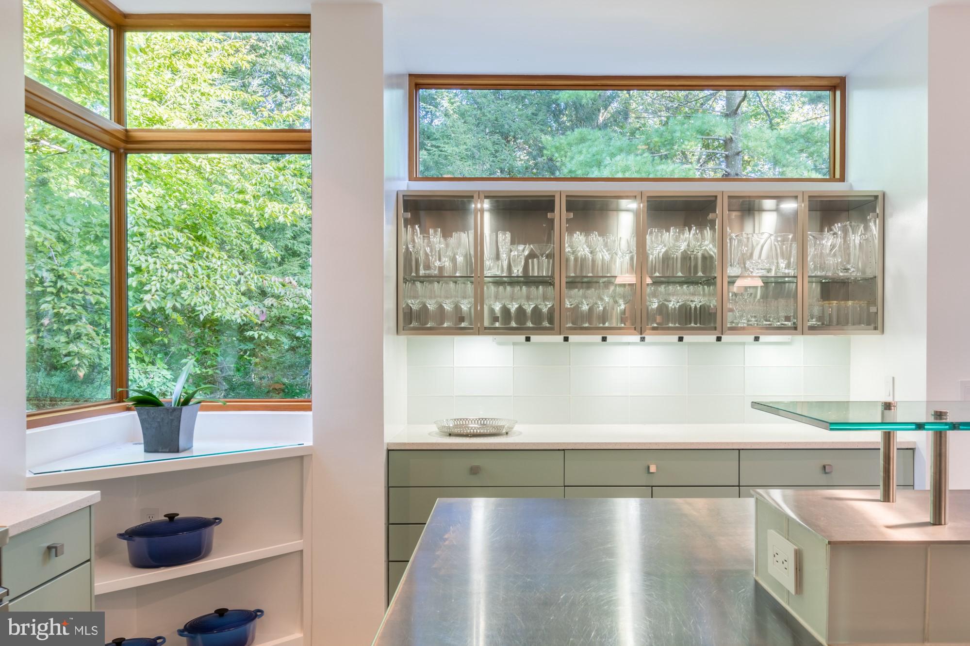 ARLINGWOOD - Residential