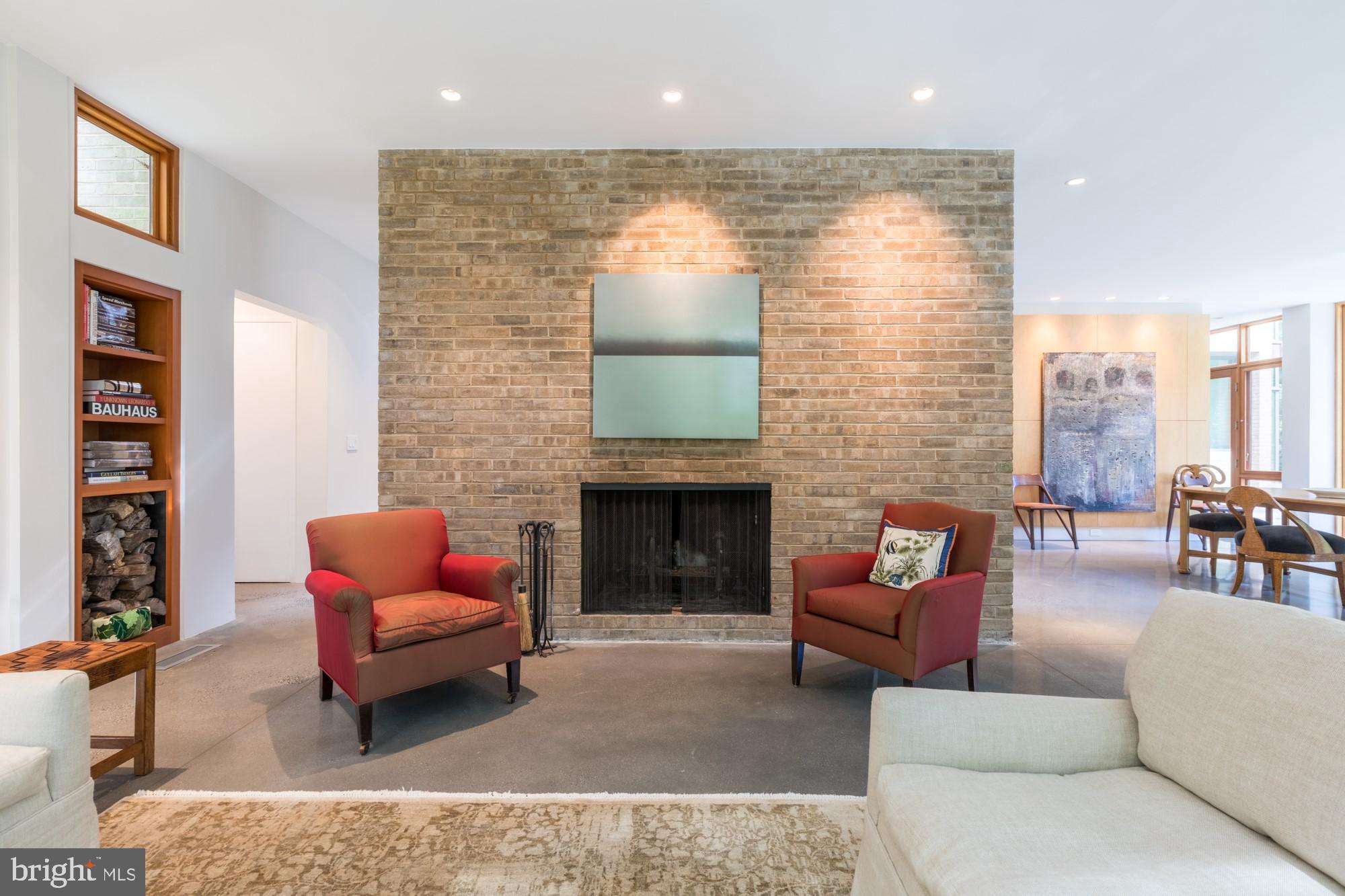 ARLINGWOOD - Residential