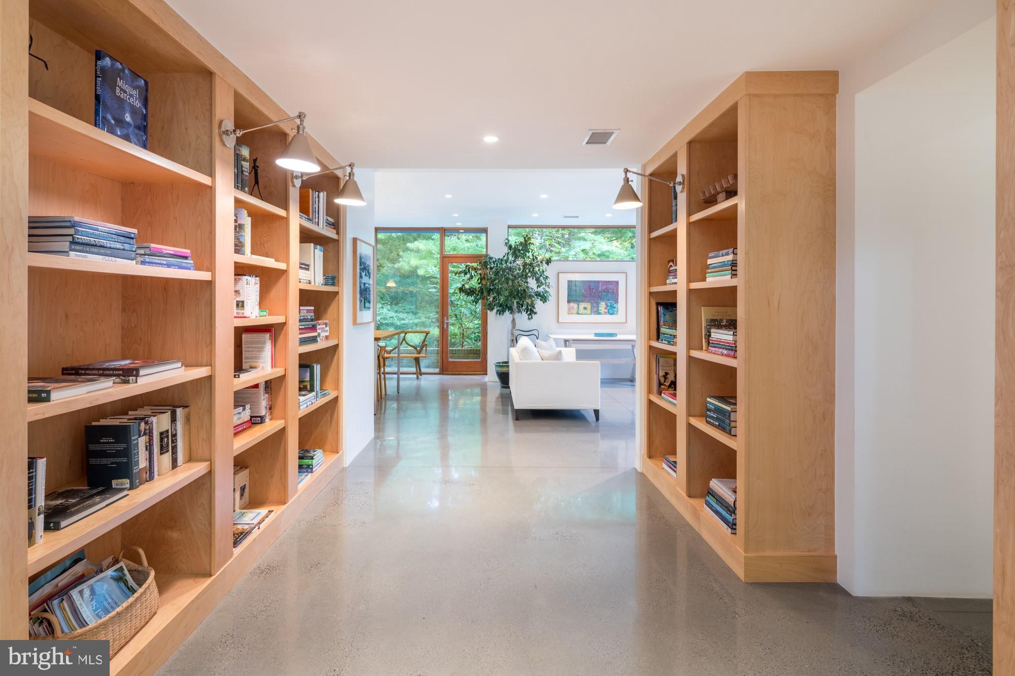 ARLINGWOOD - Residential